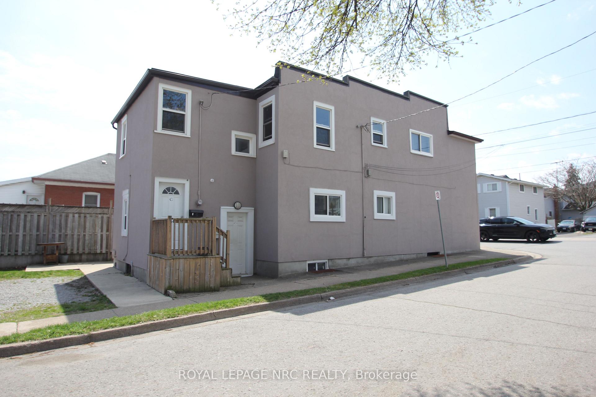 Photo 3 of 70 Pine Street S, Thorold, Thorold Downtown — HOMEH
