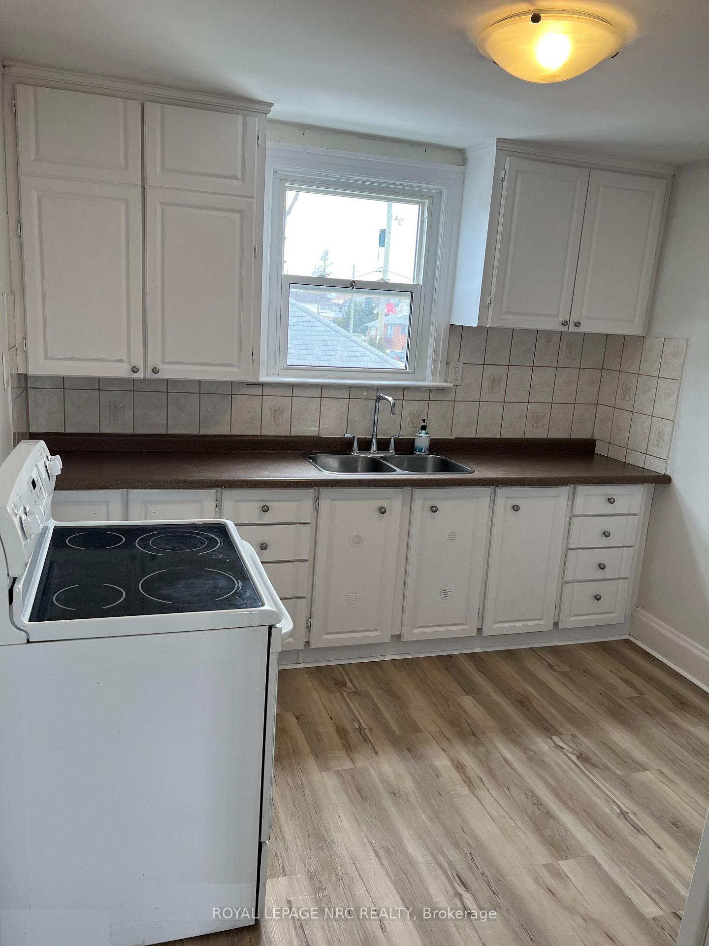 Photo 7 of 70 Pine Street S, Thorold, Thorold Downtown — HOMEH