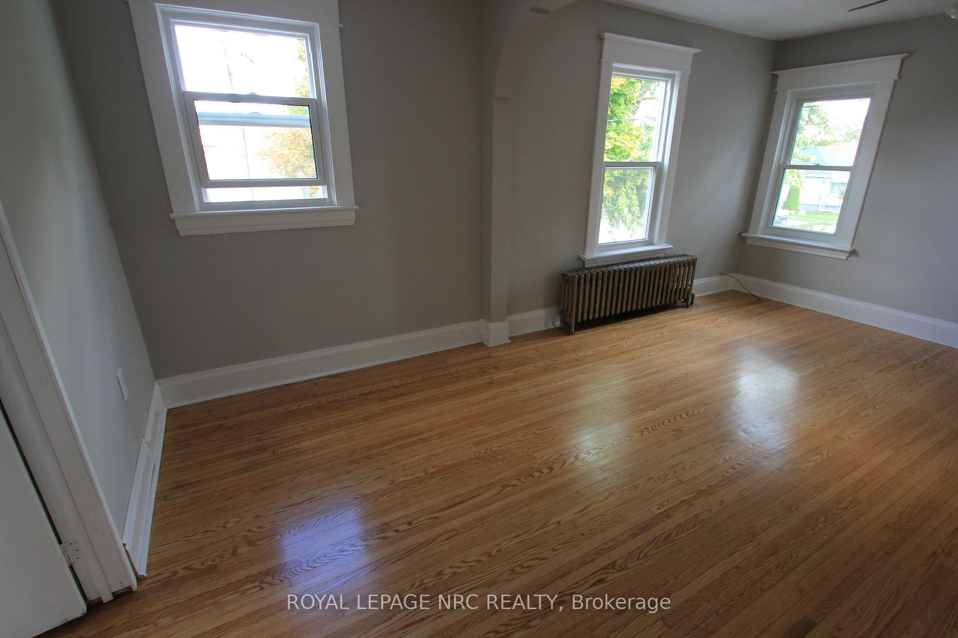 Photo 8 of 70 Pine Street S, Thorold, Thorold Downtown — HOMEH
