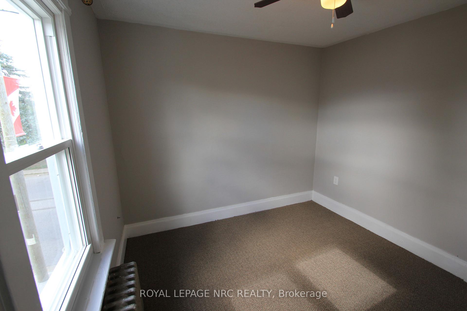 Photo 11 of 70 Pine Street S, Thorold, Thorold Downtown — HOMEH