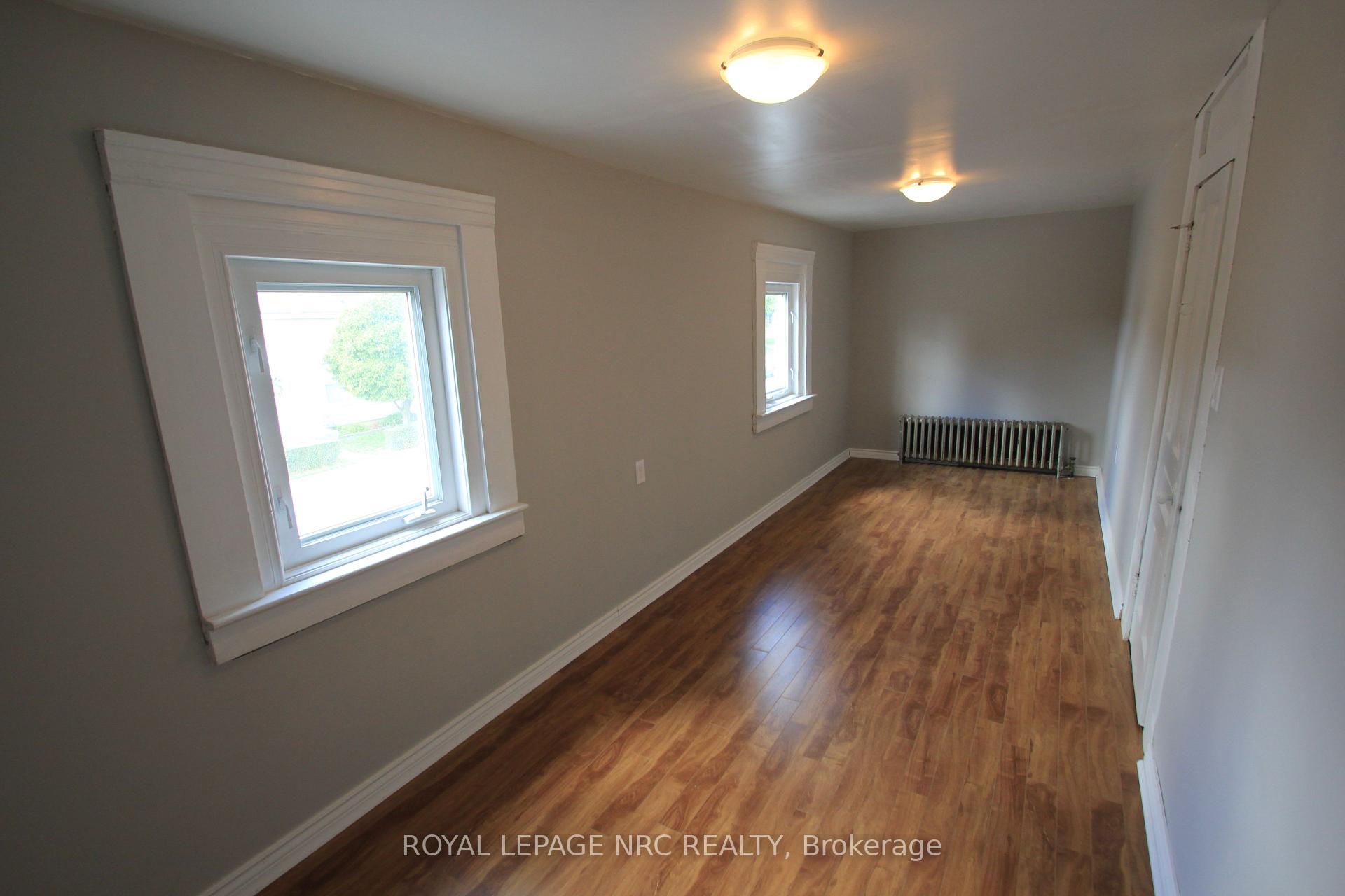 Photo 12 of 70 Pine Street S, Thorold, Thorold Downtown — HOMEH