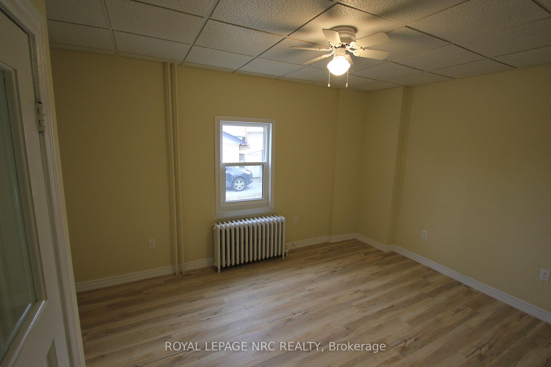 Photo 23 of 70 Pine Street S, Thorold, Thorold Downtown — HOMEH