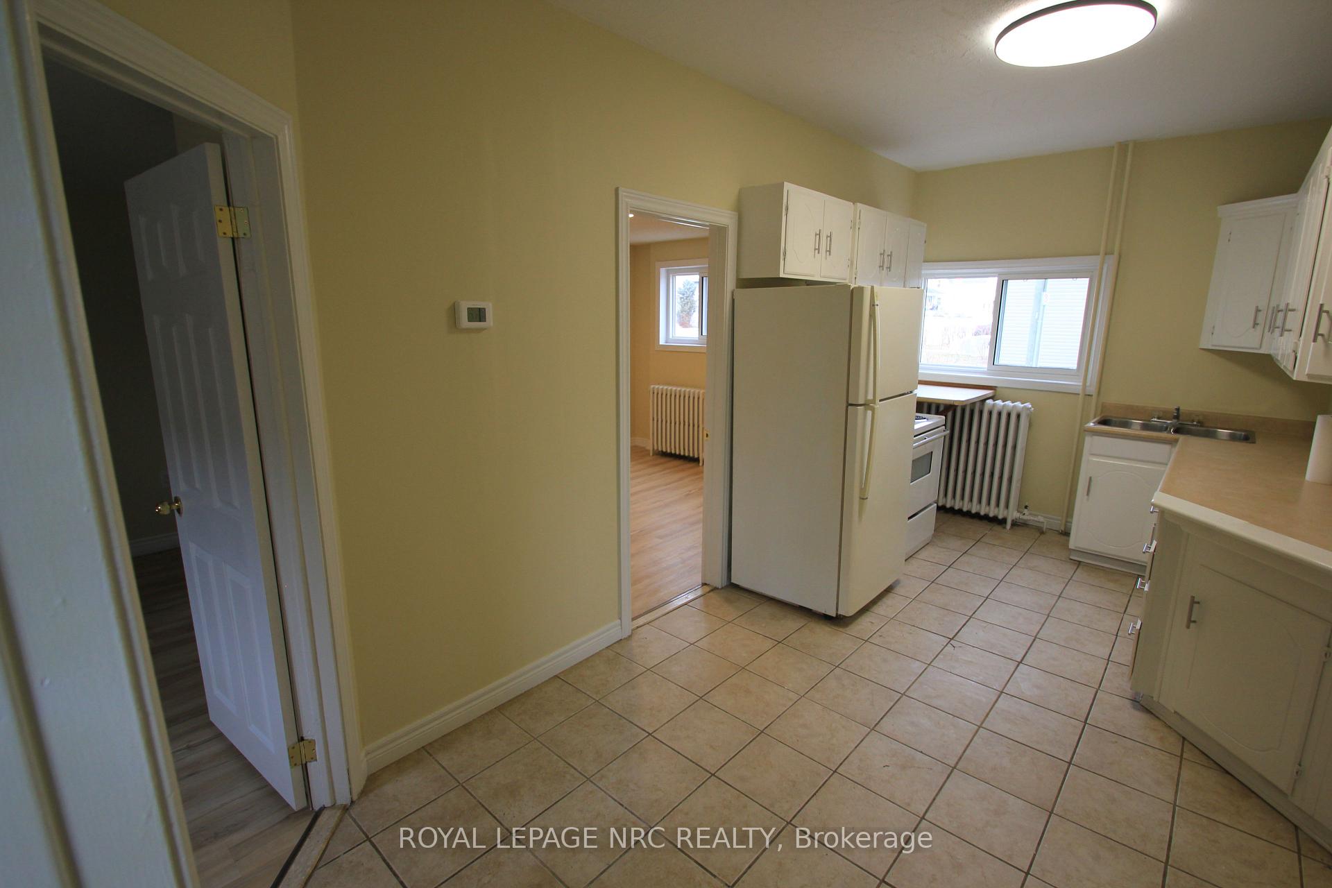 Photo 24 of 70 Pine Street S, Thorold, Thorold Downtown — HOMEH