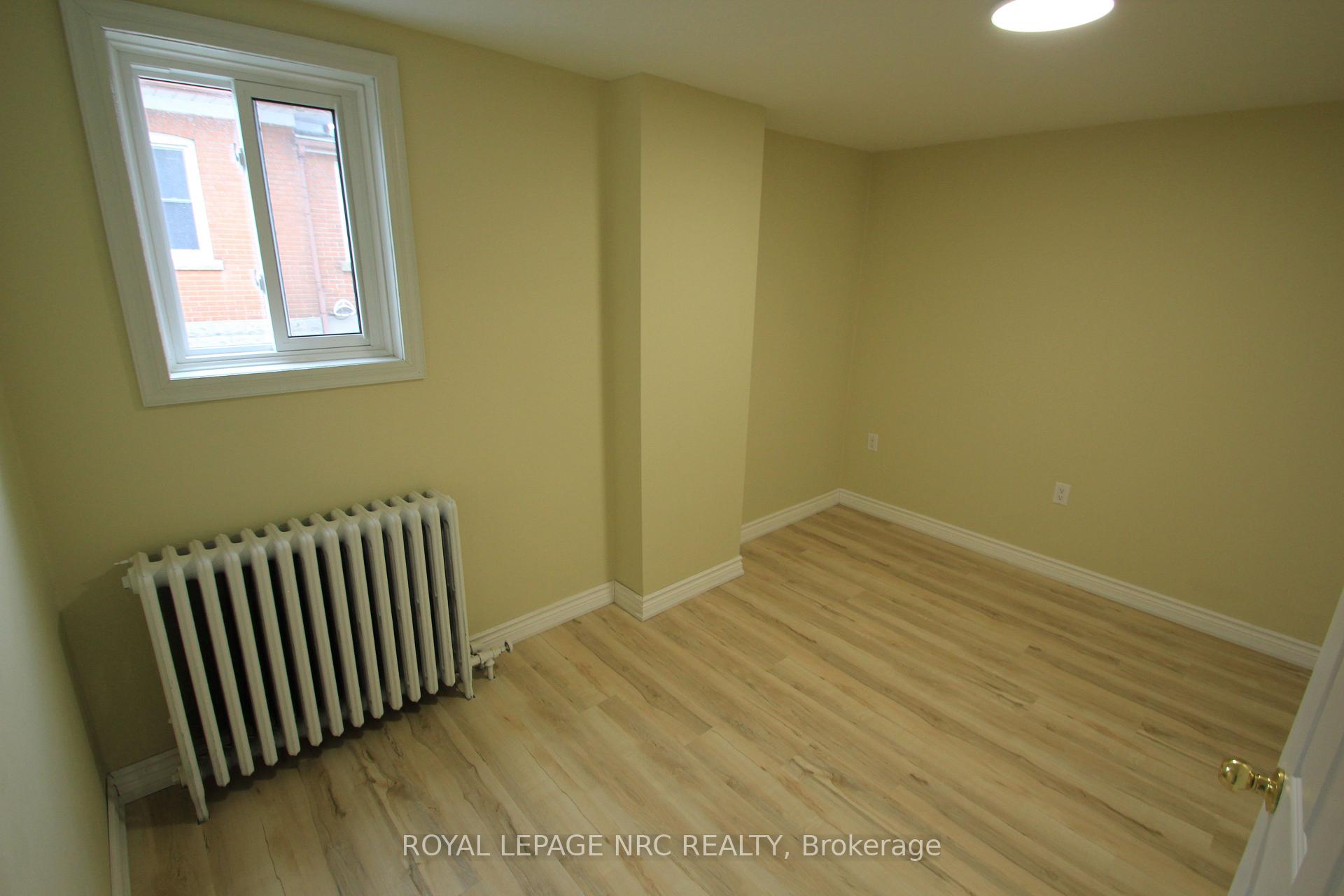 Photo 27 of 70 Pine Street S, Thorold, Thorold Downtown — HOMEH