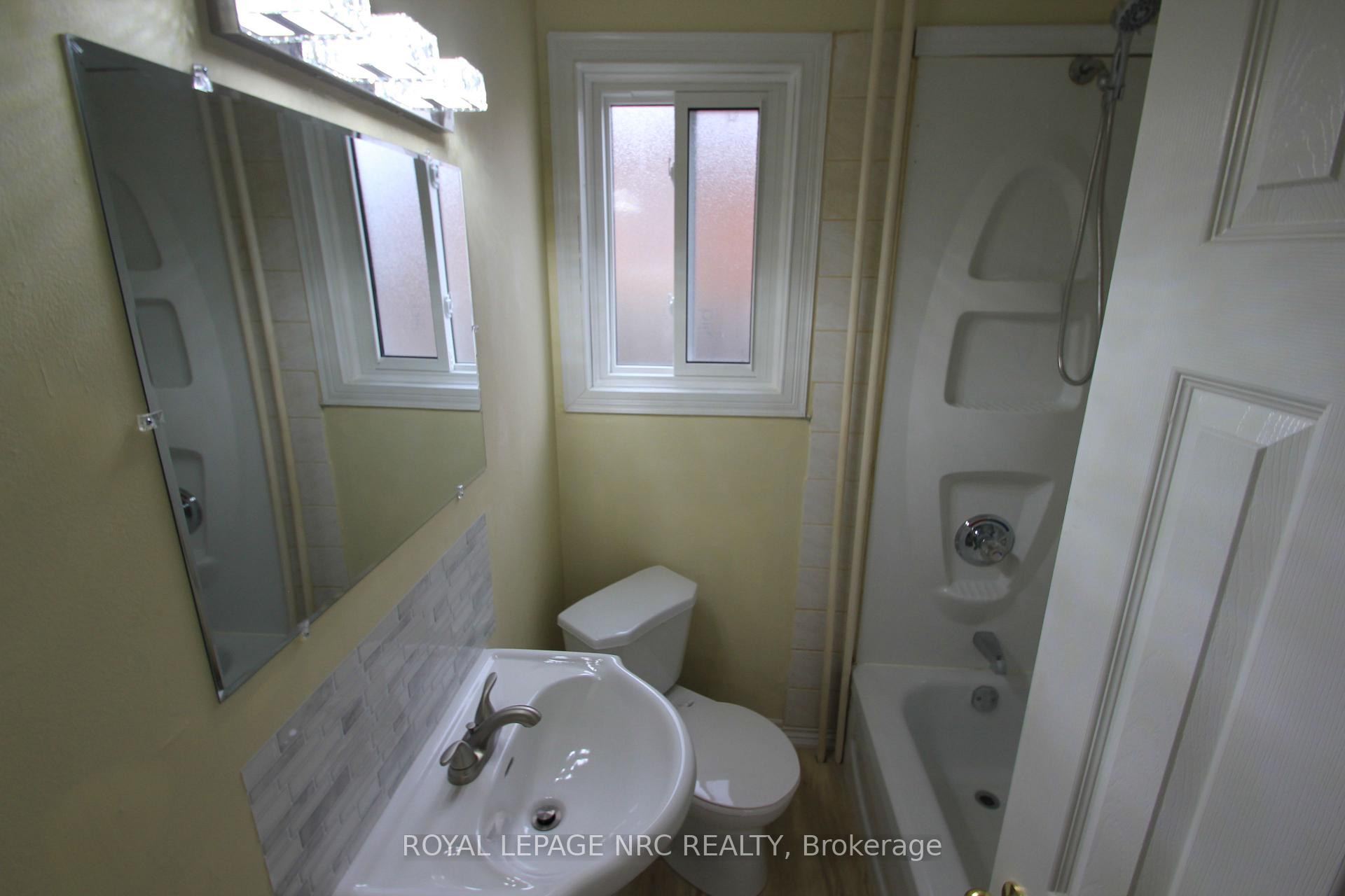 Photo 29 of 70 Pine Street S, Thorold, Thorold Downtown — HOMEH