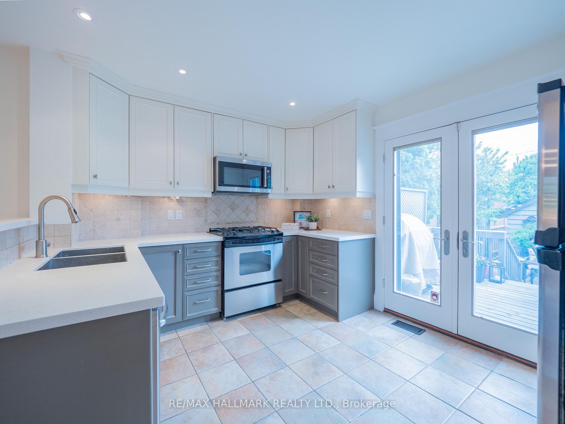 Photo 18 of 239 Fulton Avenue, Toronto, Broadview North — HOMEH