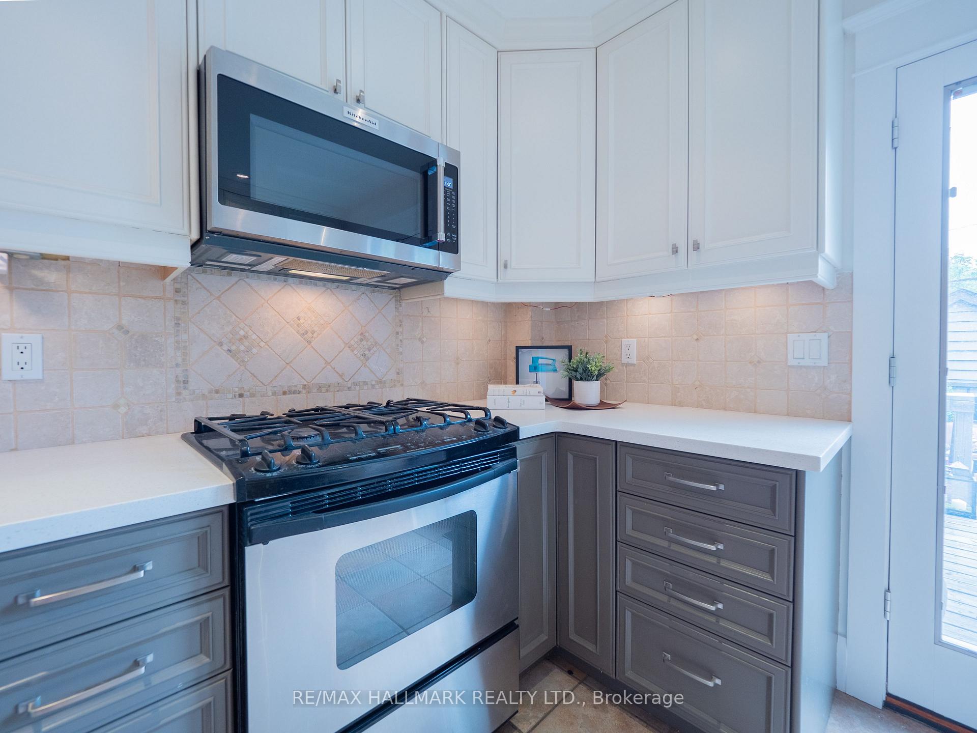 Photo 20 of 239 Fulton Avenue, Toronto, Broadview North — HOMEH