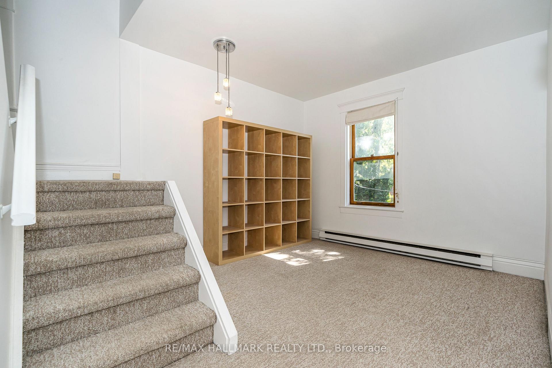 Photo 5 of Unit 3, 32 Hogarth Avenue, Toronto, North Riverdale — HOMEH