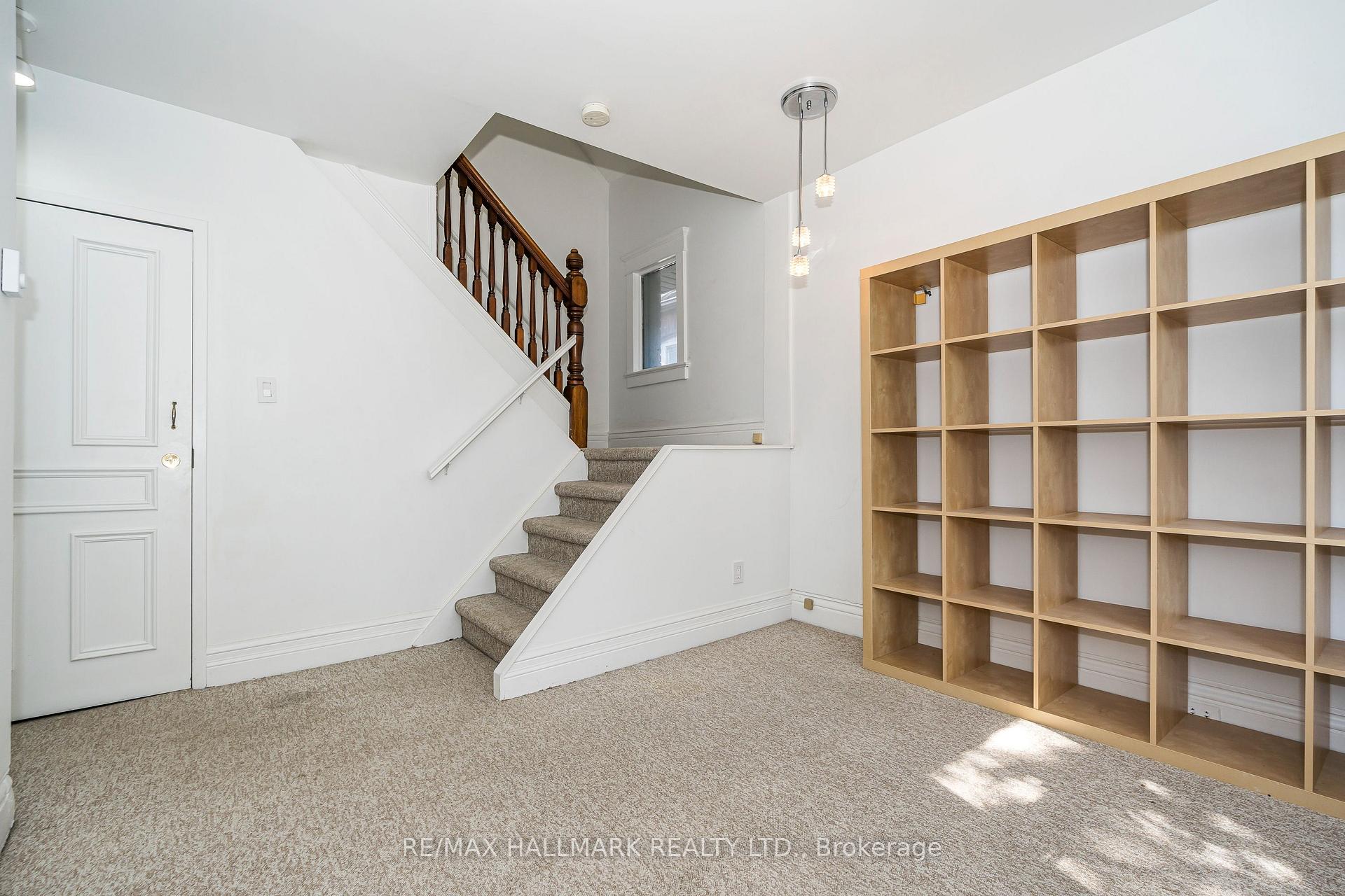 Photo 6 of Unit 3, 32 Hogarth Avenue, Toronto, North Riverdale — HOMEH