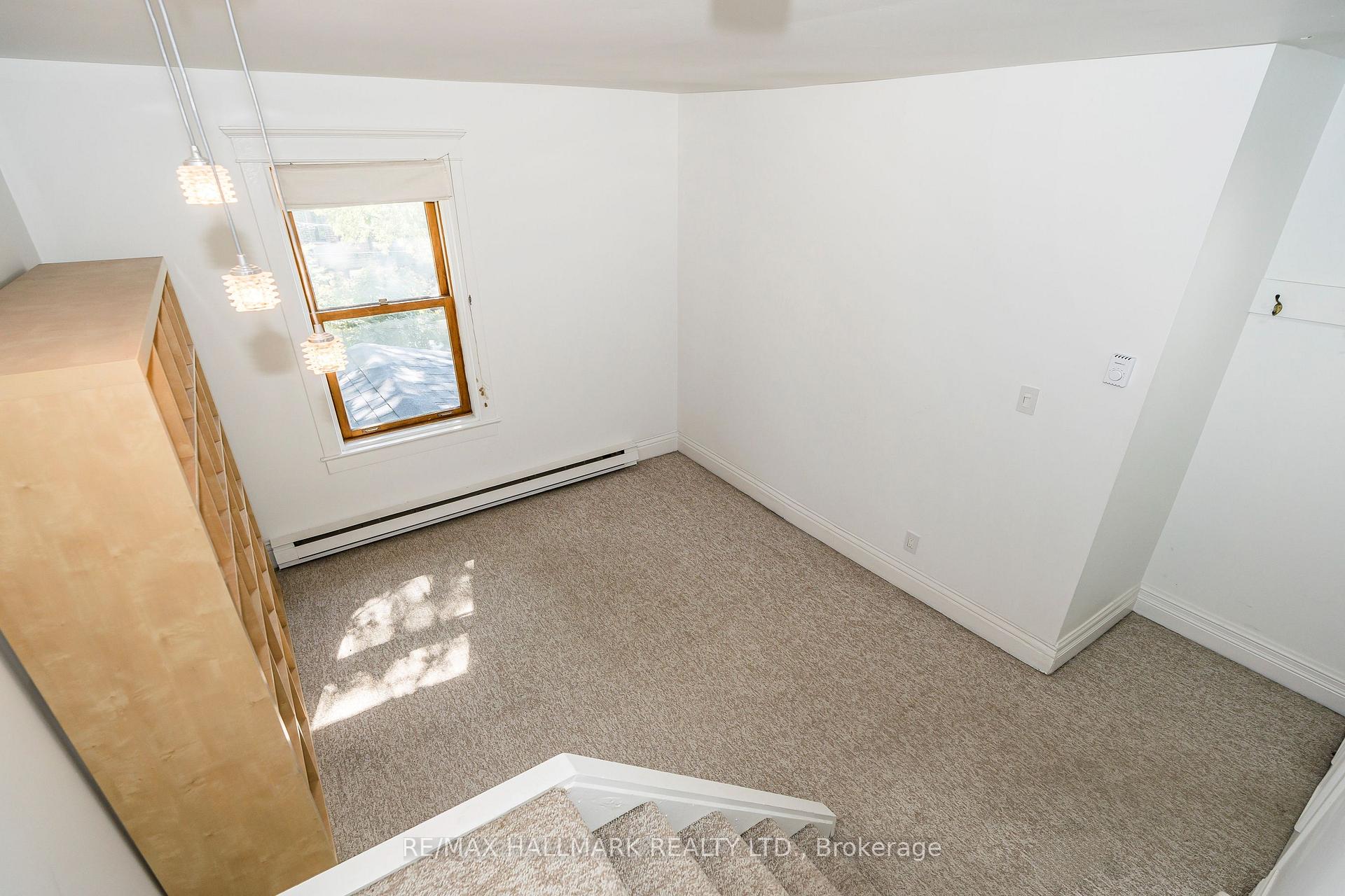 Photo 8 of Unit 3, 32 Hogarth Avenue, Toronto, North Riverdale — HOMEH