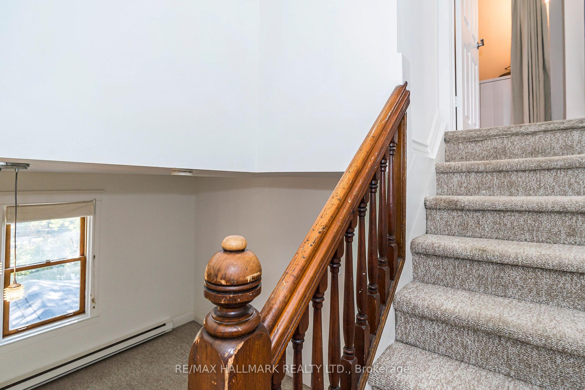 Photo 9 of Unit 3, 32 Hogarth Avenue, Toronto, North Riverdale — HOMEH