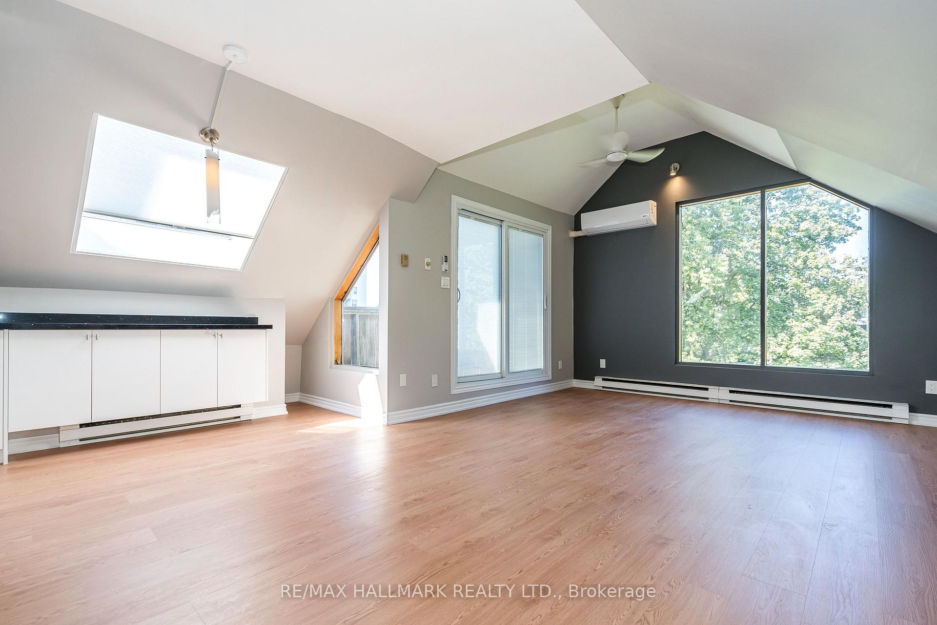 Photo 13 of Unit 3, 32 Hogarth Avenue, Toronto, North Riverdale — HOMEH