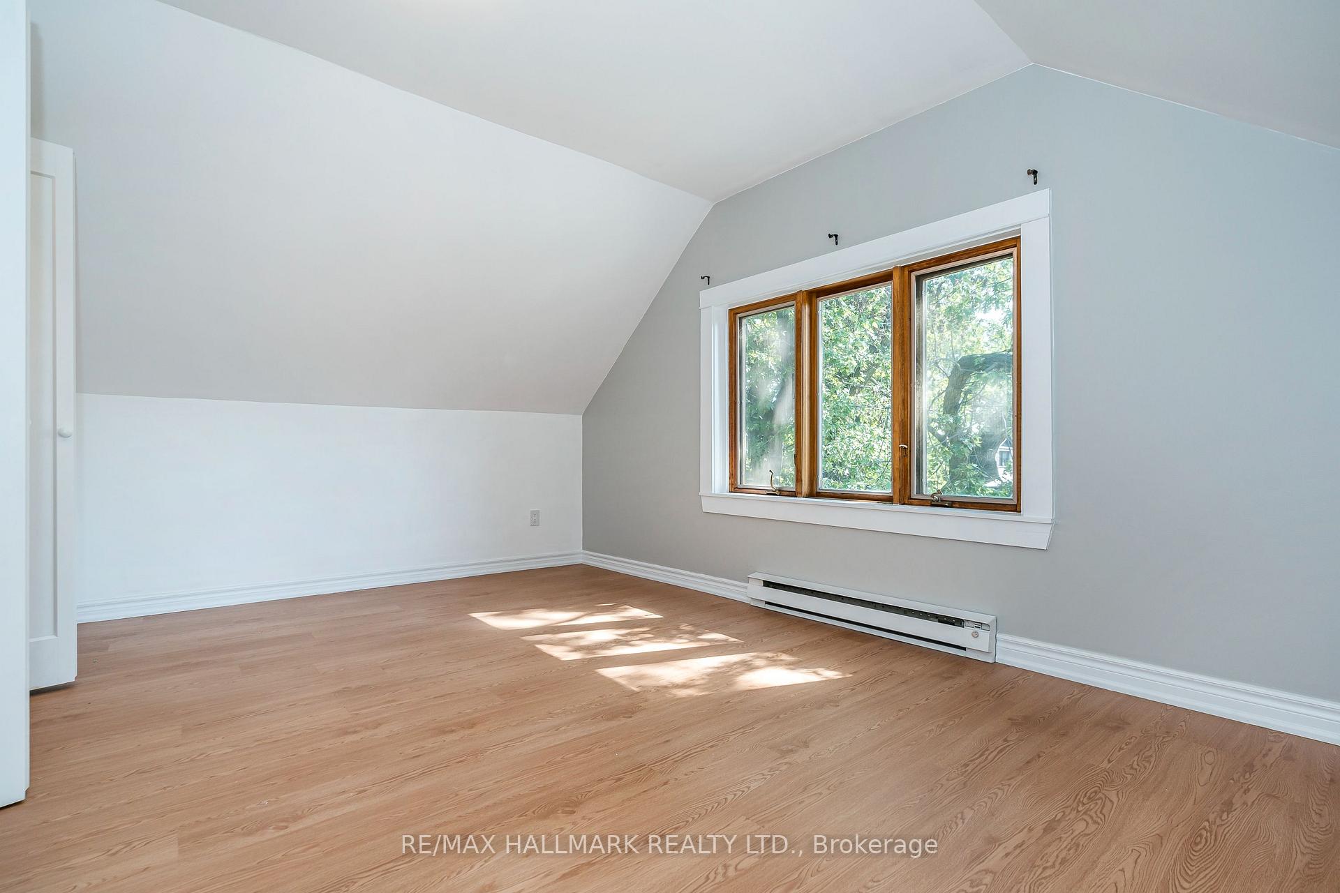 Photo 27 of Unit 3, 32 Hogarth Avenue, Toronto, North Riverdale — HOMEH