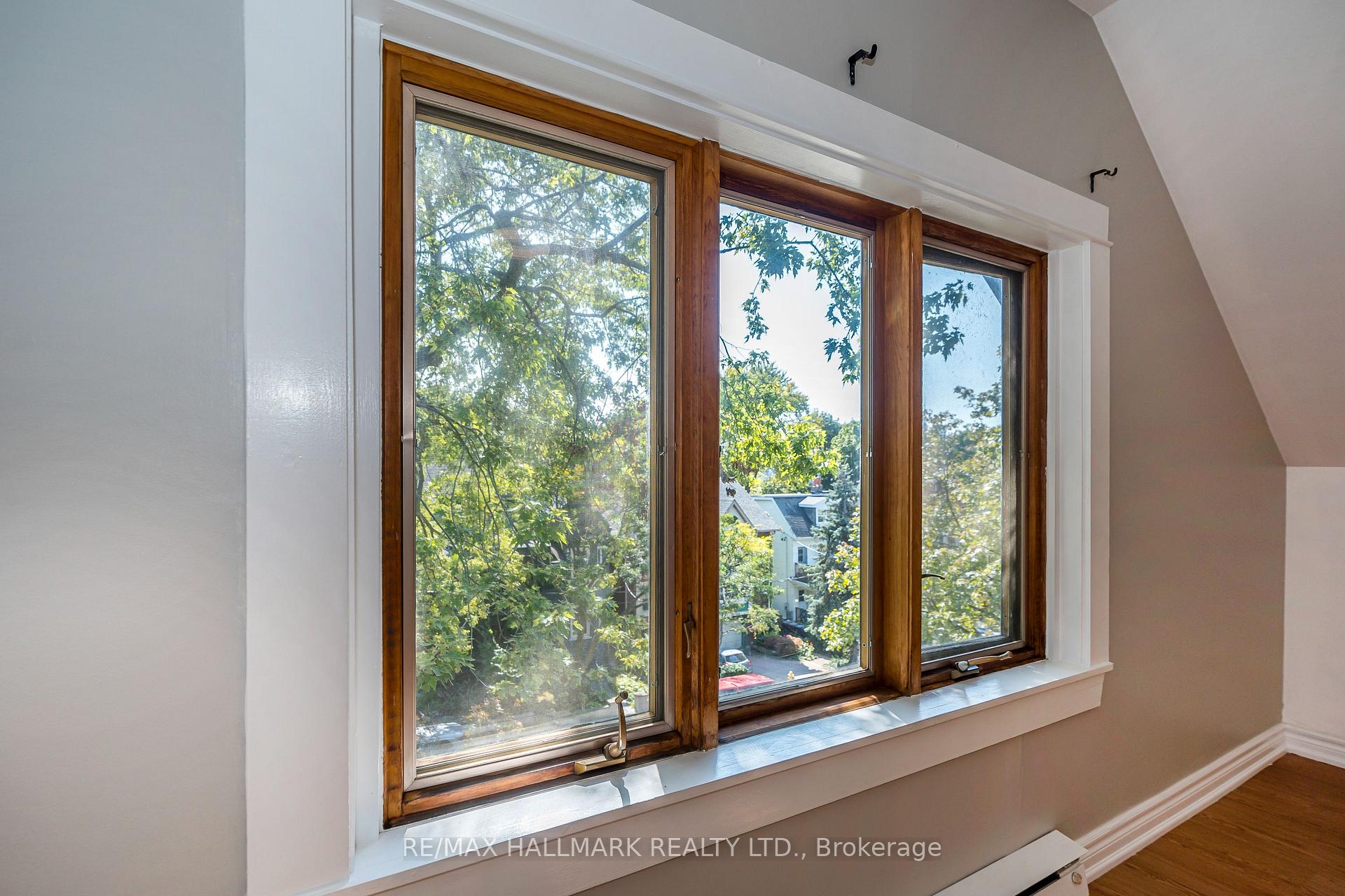 Photo 30 of Unit 3, 32 Hogarth Avenue, Toronto, North Riverdale — HOMEH