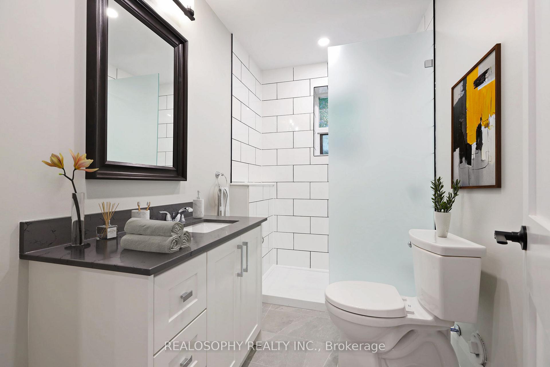 Photo 7 of Unit 1, 1 Cosburn Avenue, Toronto, Broadview North — HOMEH