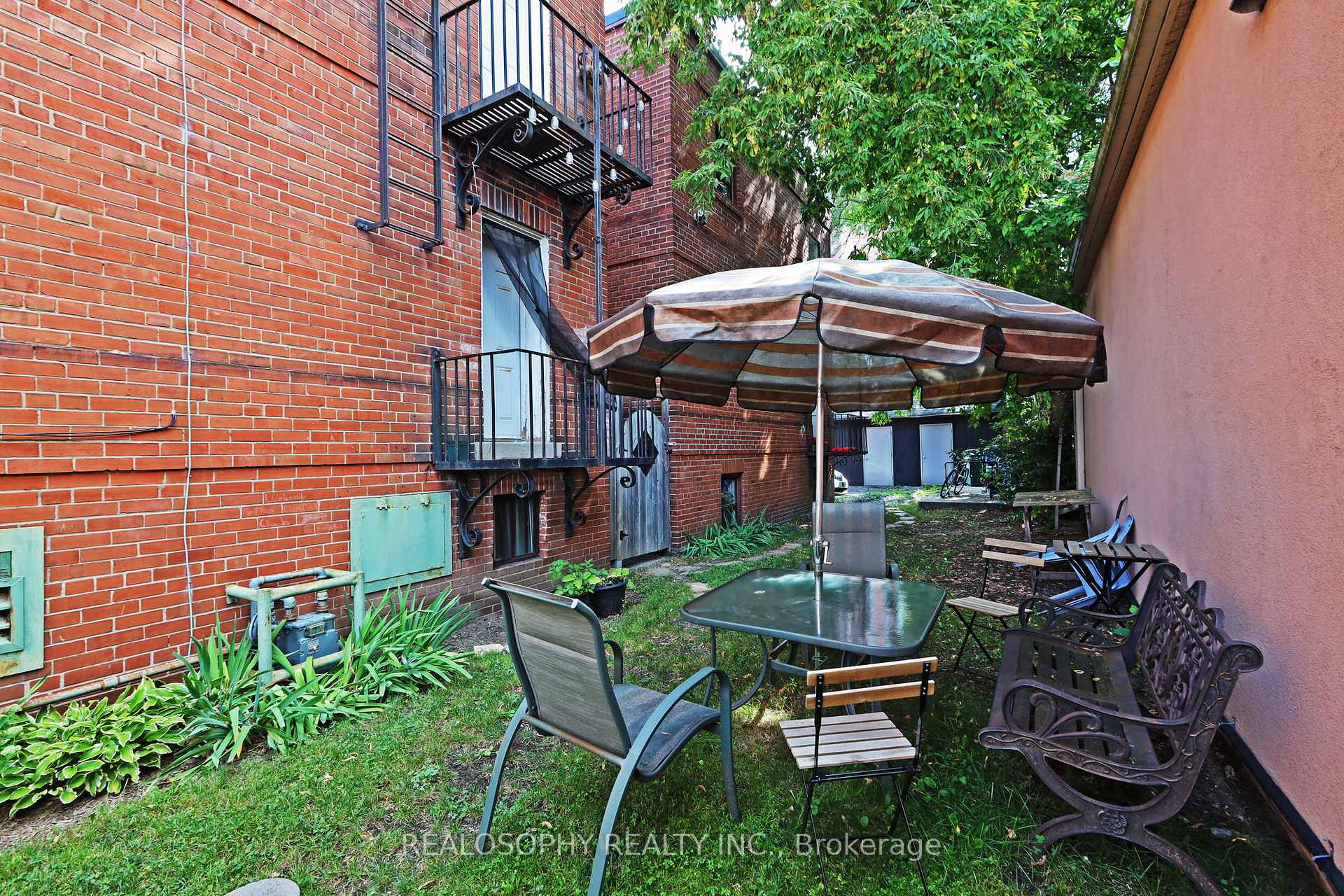Photo 9 of Unit 1, 1 Cosburn Avenue, Toronto, Broadview North — HOMEH
