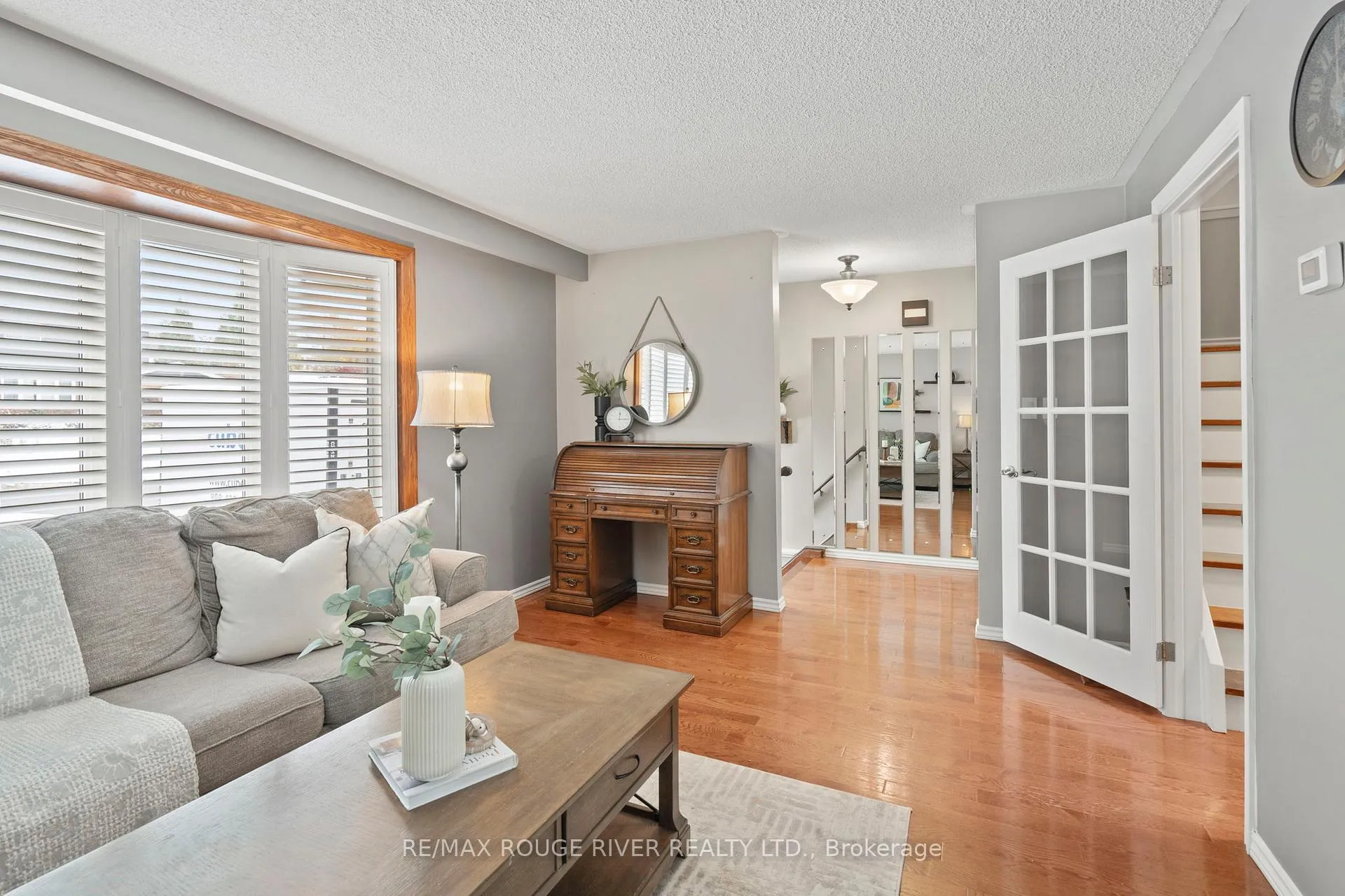 Photo 4 of 628 Beechwood Street, Oshawa, O'Neill — HOMEH