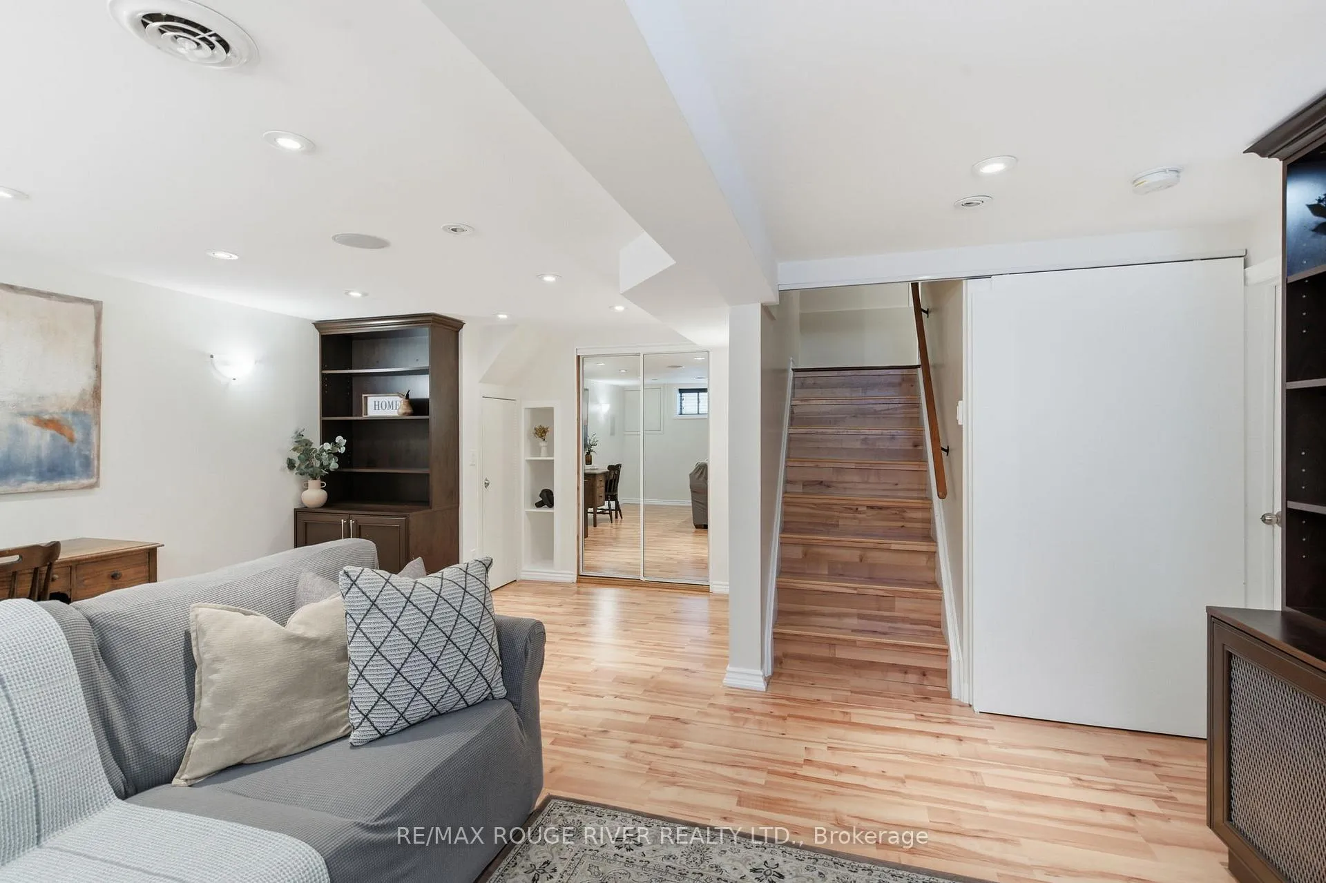 Photo 34 of 628 Beechwood Street, Oshawa, O'Neill — HOMEH