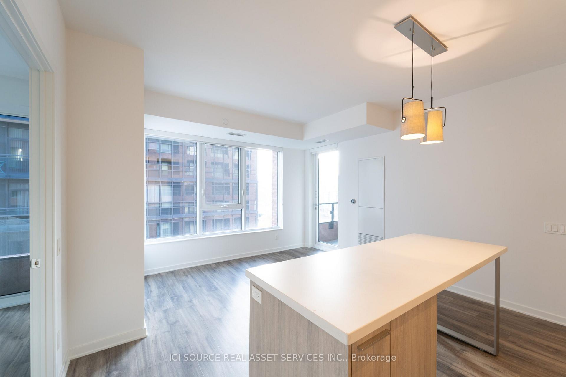 Photo 6 of Unit 1201, 25 Selby Street, Toronto, North St. James Town — HOMEH