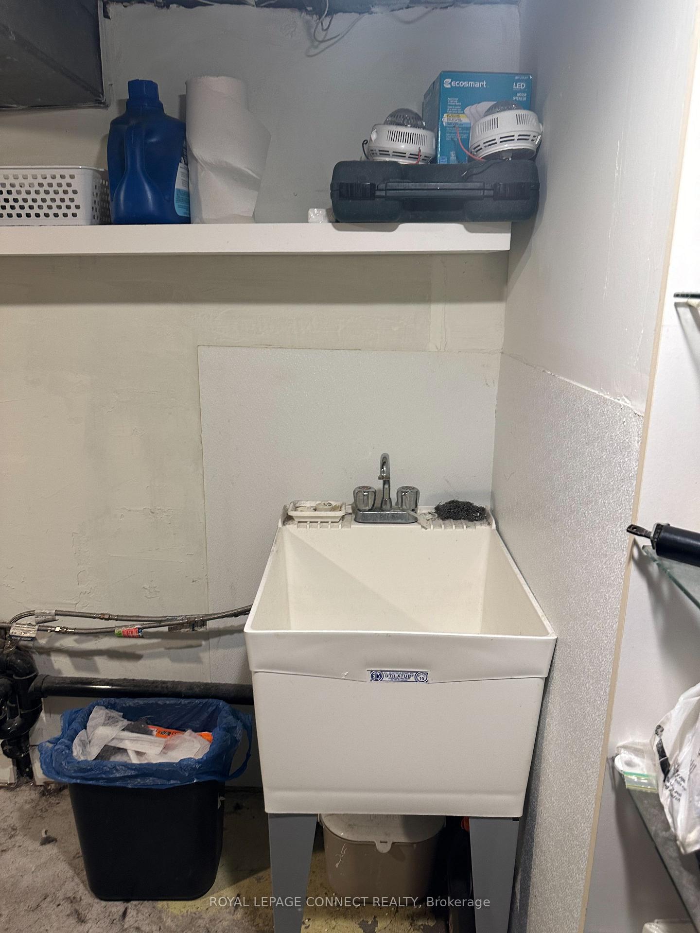 Photo 14 of Unit 2nd, 784 Adelaide Street W, Toronto, Niagara — HOMEH