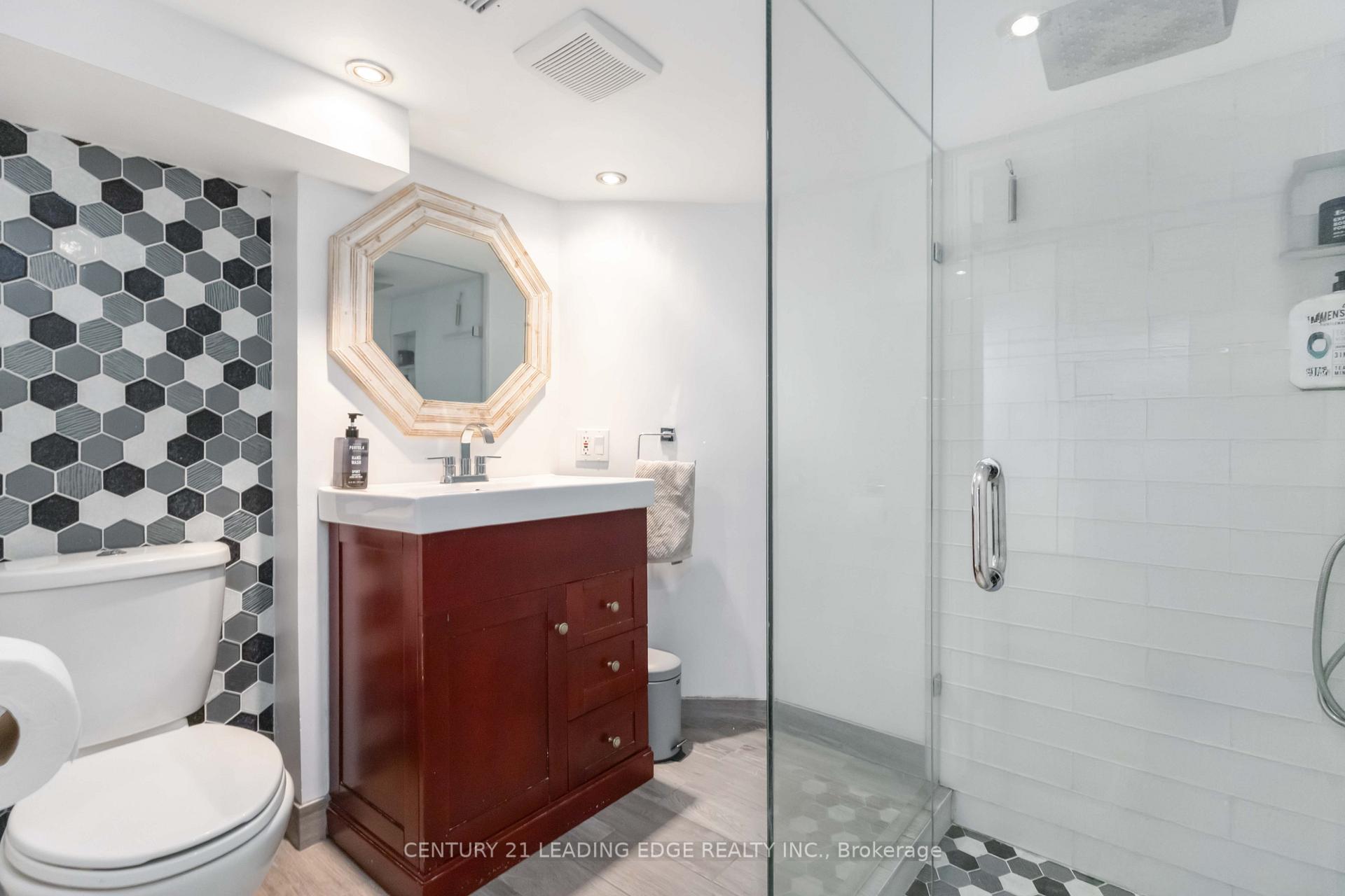 Photo 11 of 22 Oakdene Crescent, Toronto, Danforth — HOMEH