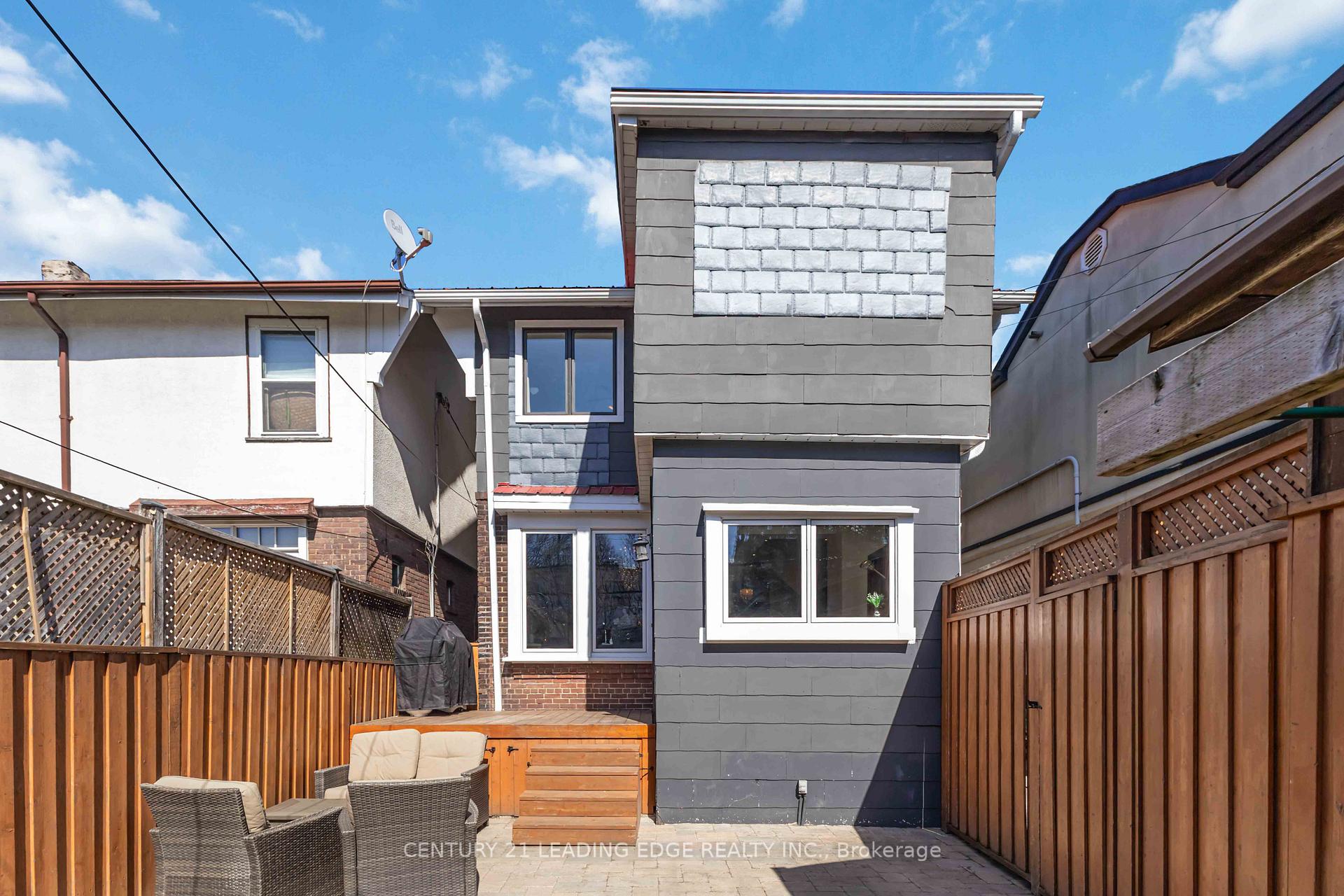 Photo 15 of 22 Oakdene Crescent, Toronto, Danforth — HOMEH