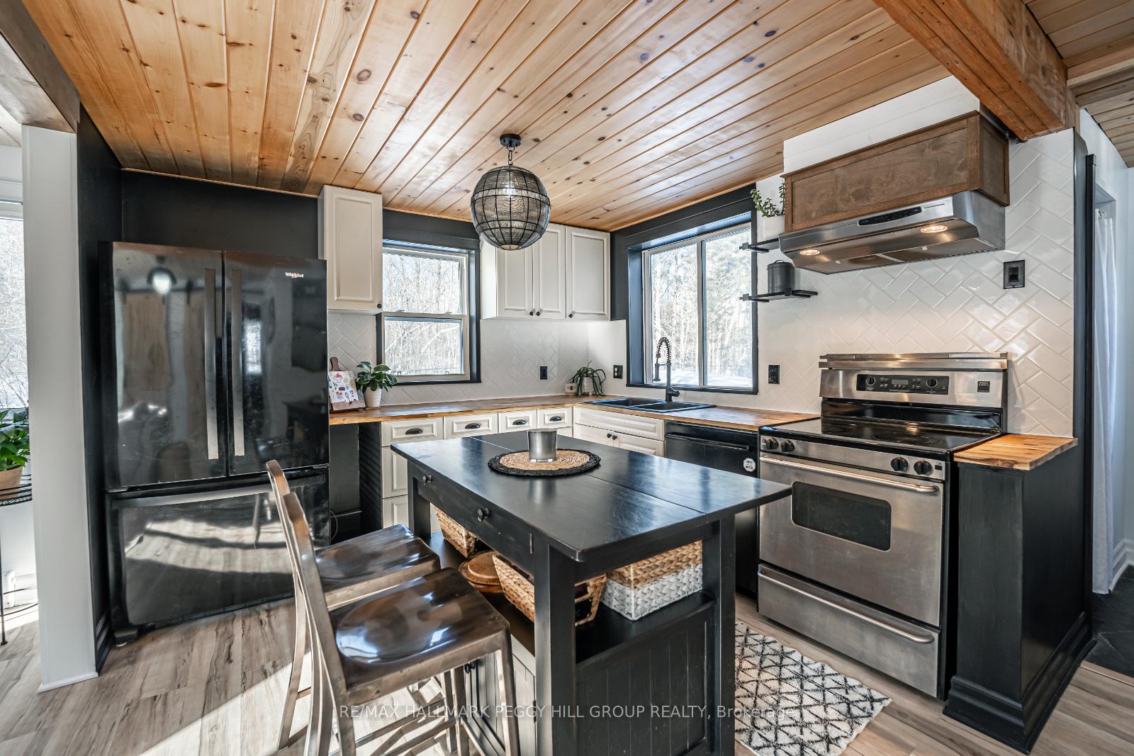 Photo 5 of 535 Algoma Avenue, Tay, Port McNicoll — HOMEH