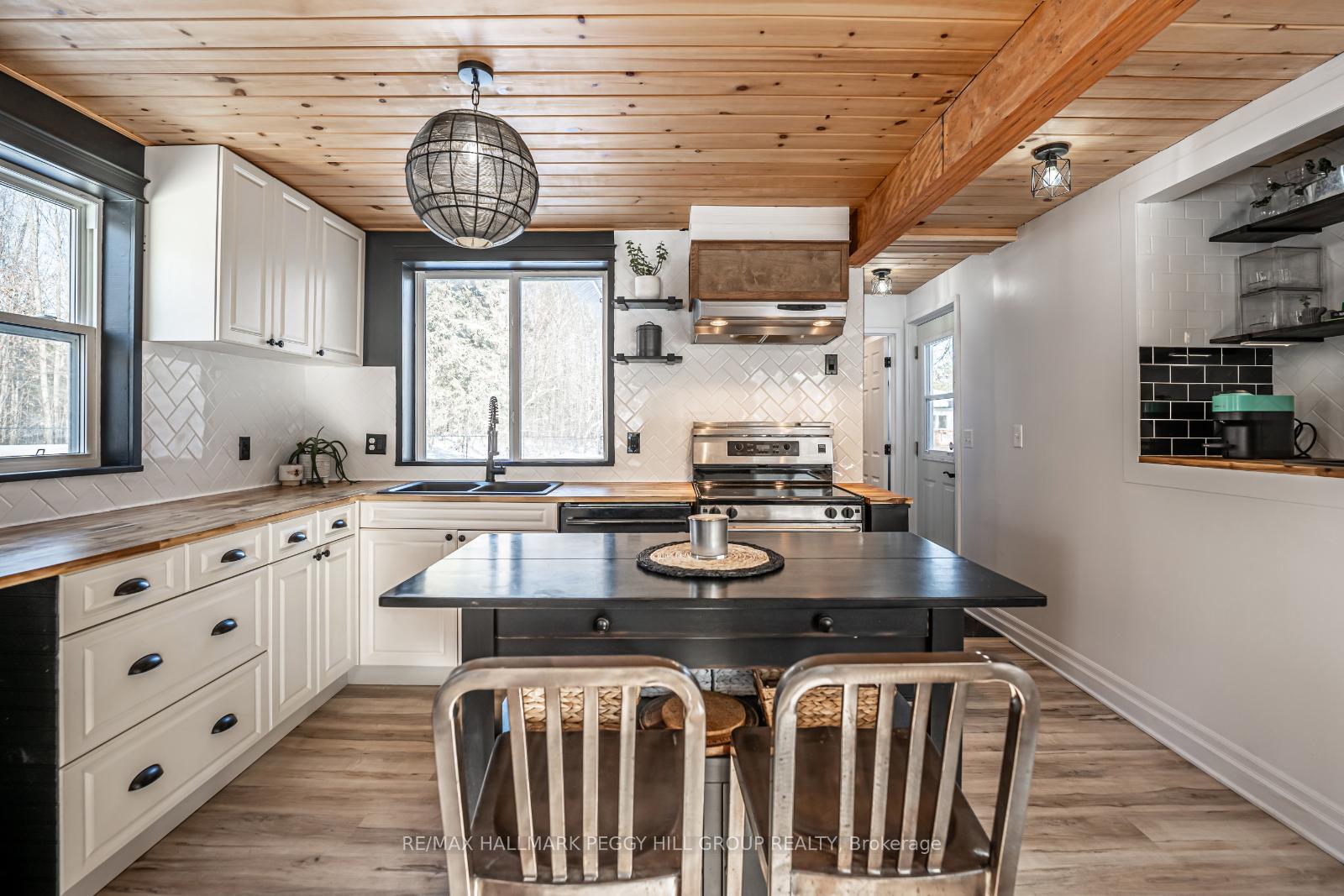 Photo 6 of 535 Algoma Avenue, Tay, Port McNicoll — HOMEH