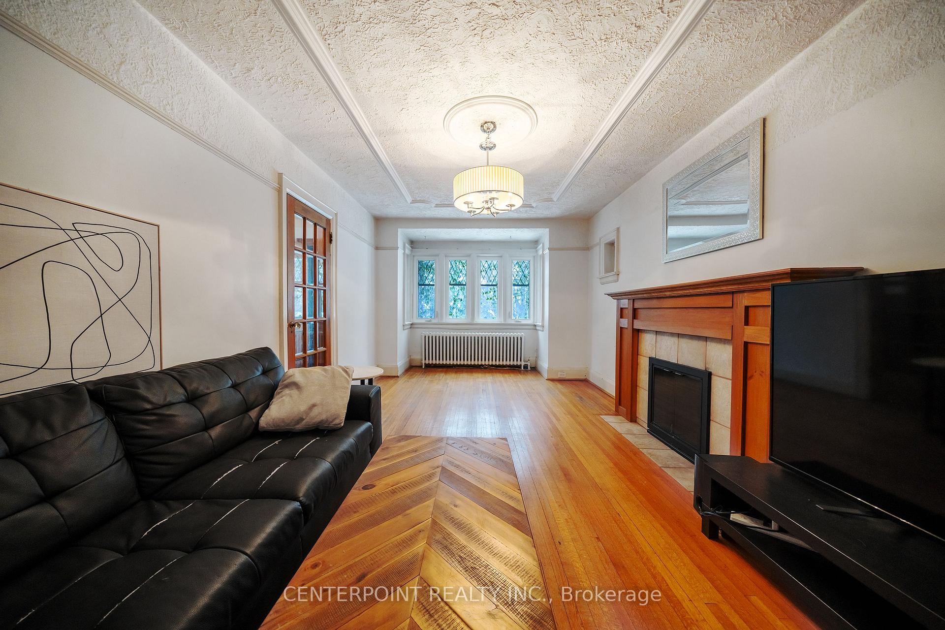 Photo 2 of 431 St Clements Avenue, Toronto, Forest Hill North — HOMEH