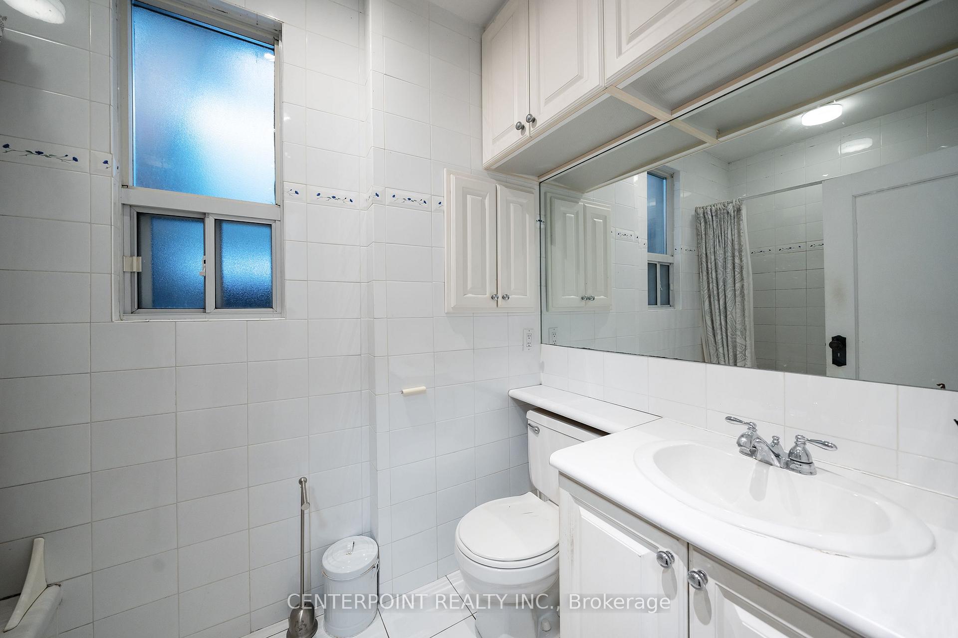 Photo 13 of 431 St Clements Avenue, Toronto, Forest Hill North — HOMEH