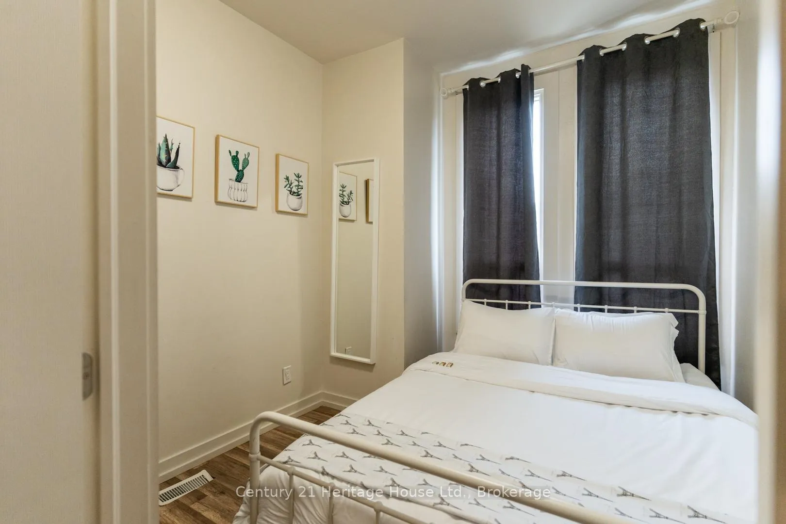 Photo 18 of Unit A, 210 Wilson Street, Hamilton, Landsdale — HOMEH