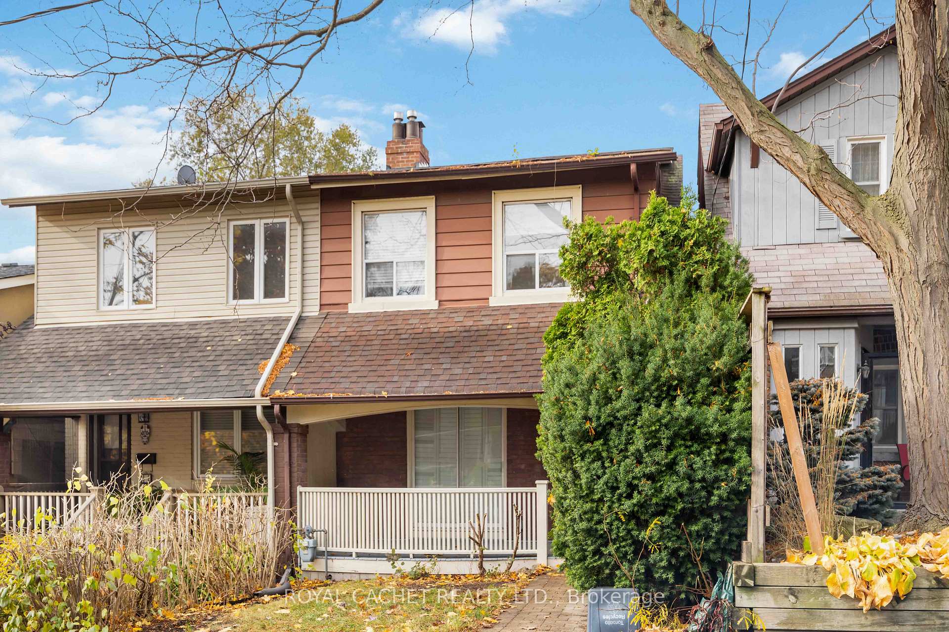 Photo 2 of 54 Glenmore Road, Toronto, Woodbine Corridor — HOMEH