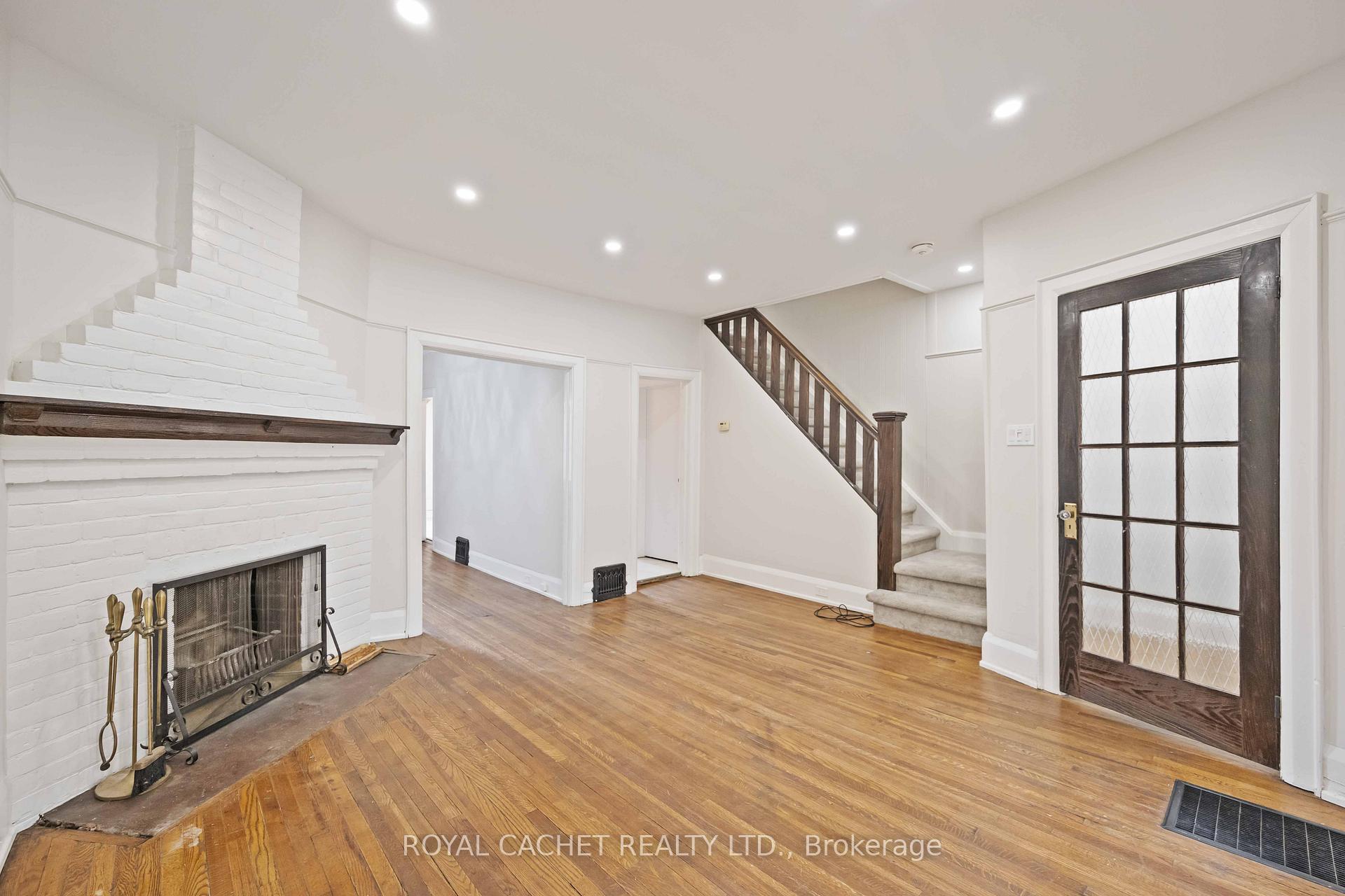 Photo 8 of 54 Glenmore Road, Toronto, Woodbine Corridor — HOMEH