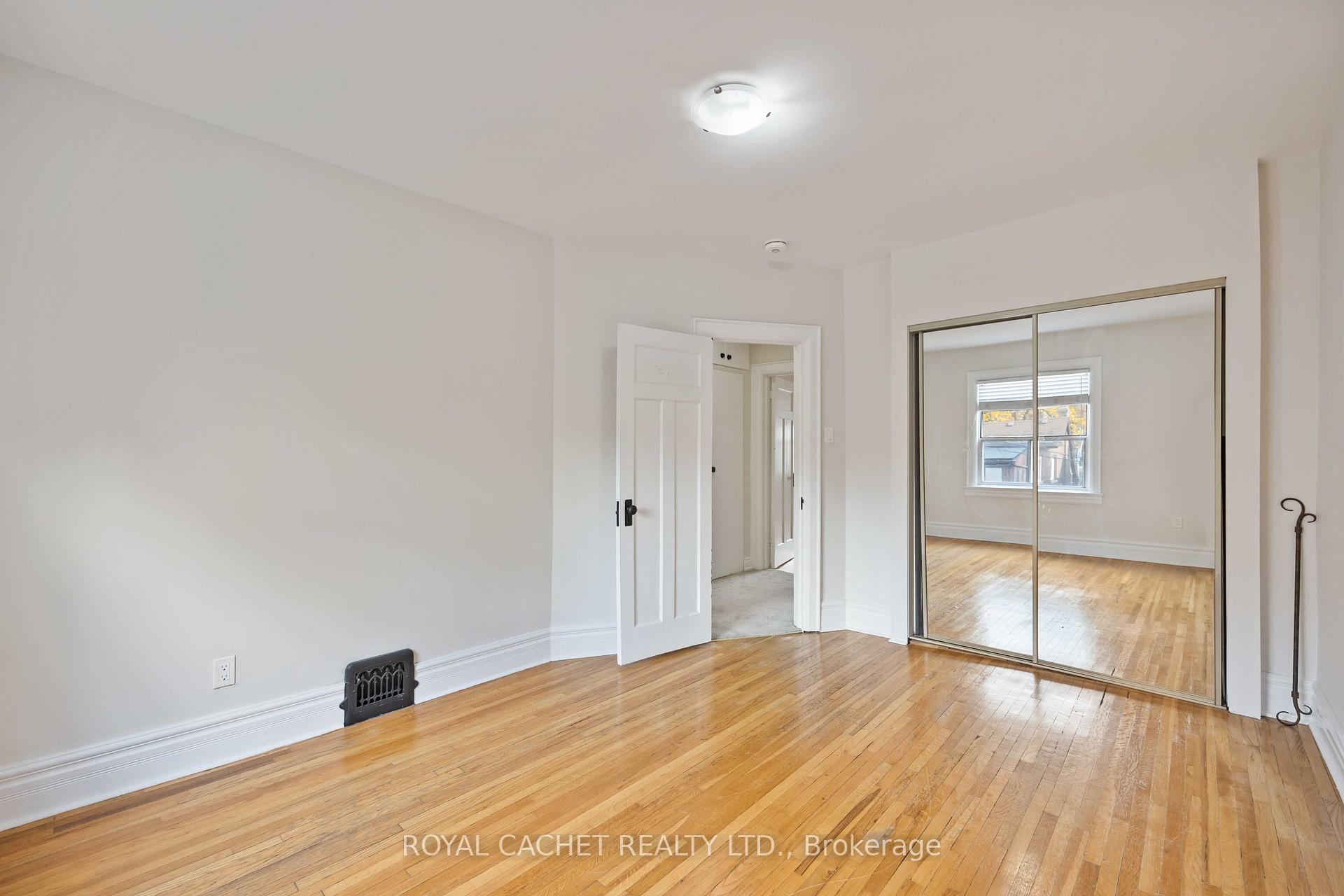 Photo 24 of 54 Glenmore Road, Toronto, Woodbine Corridor — HOMEH