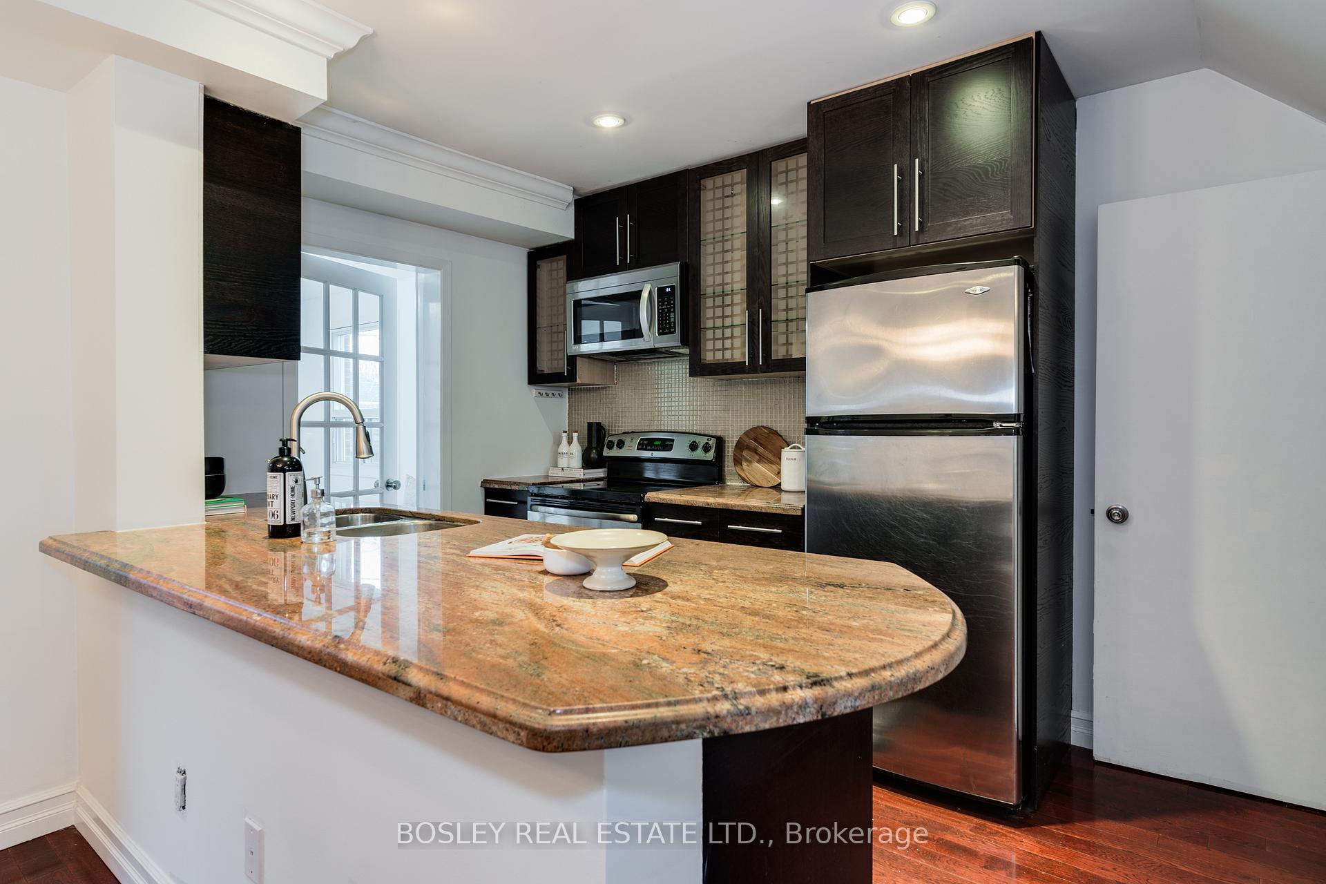 Photo 10 of 1716 Dundas Street E, Toronto, Greenwood-Coxwell — HOMEH