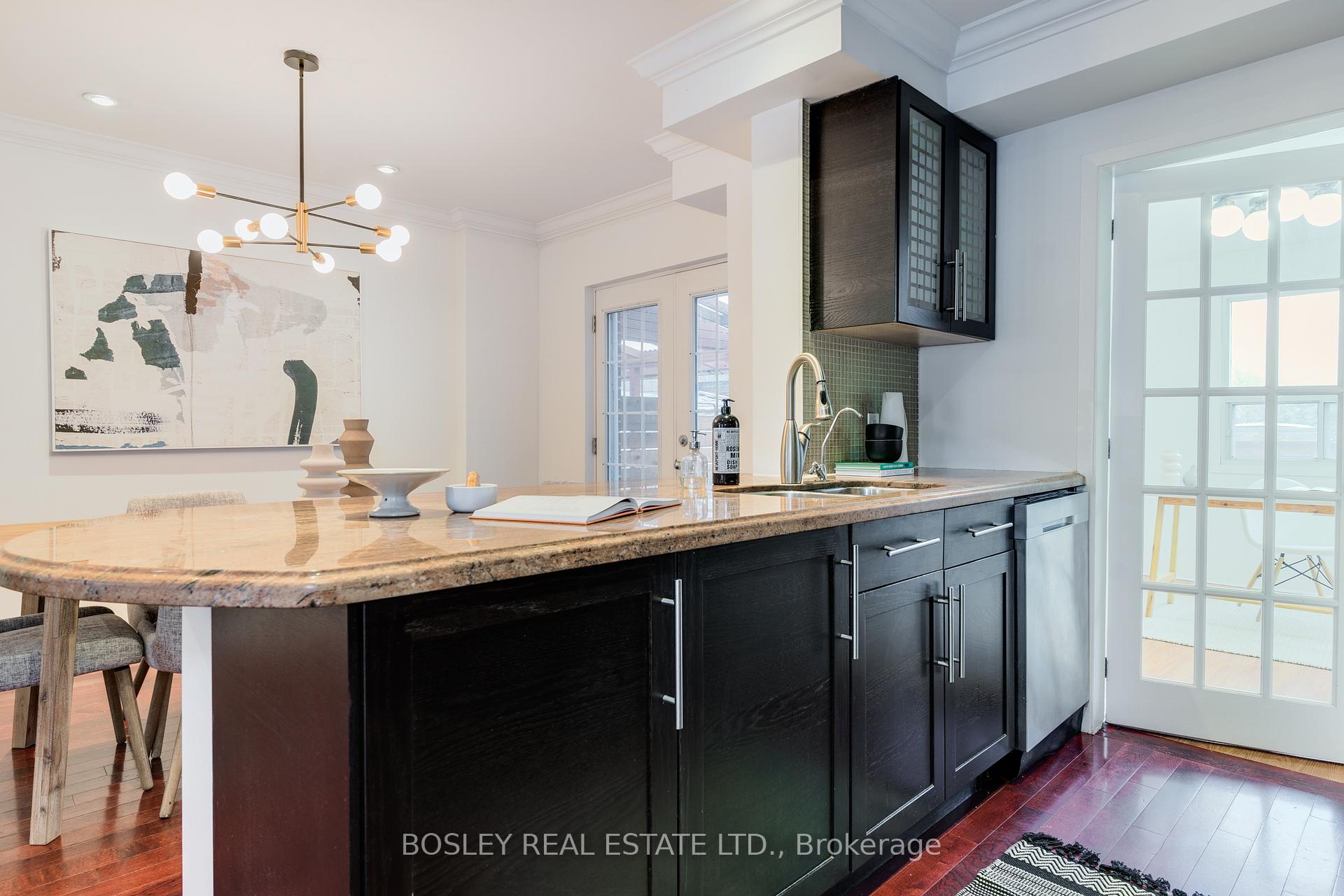 Photo 11 of 1716 Dundas Street E, Toronto, Greenwood-Coxwell — HOMEH