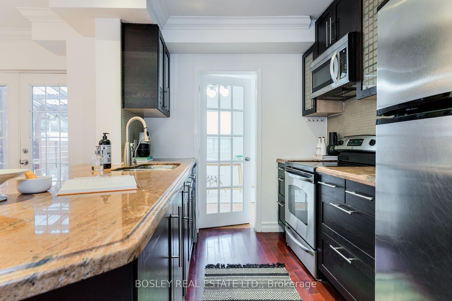 Photo 12 of 1716 Dundas Street E, Toronto, Greenwood-Coxwell — HOMEH