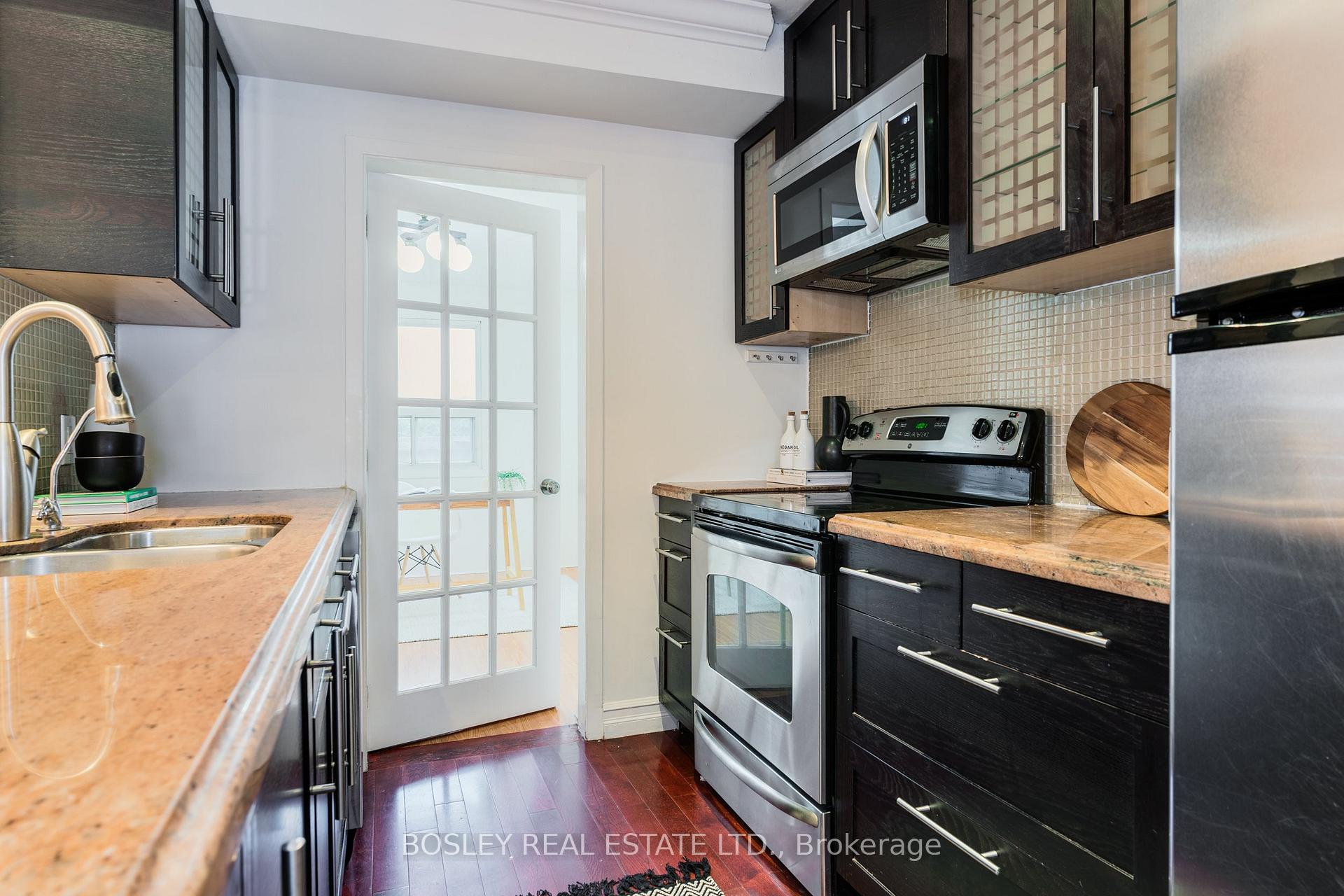Photo 13 of 1716 Dundas Street E, Toronto, Greenwood-Coxwell — HOMEH