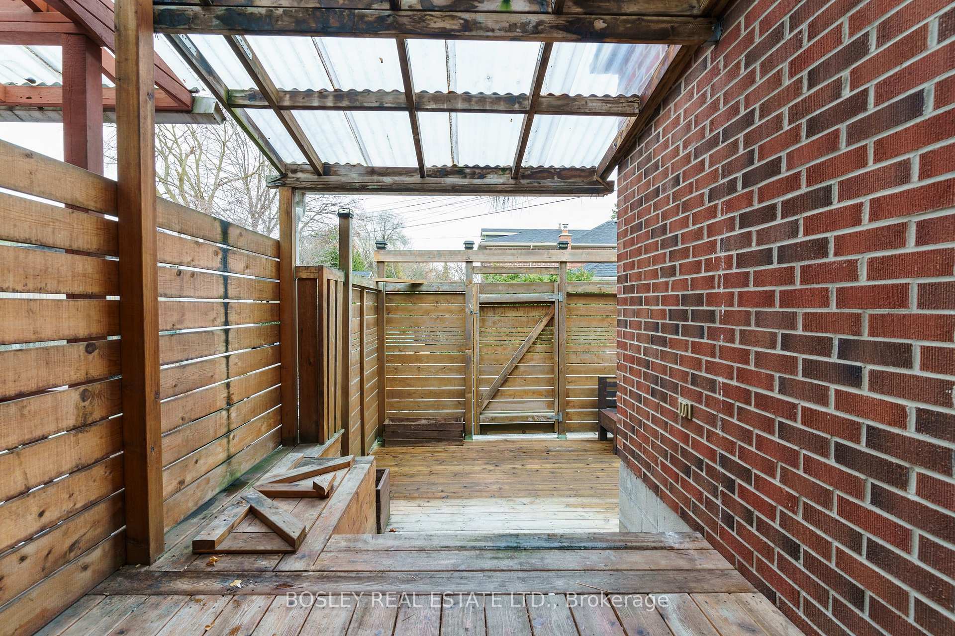 Photo 16 of 1716 Dundas Street E, Toronto, Greenwood-Coxwell — HOMEH