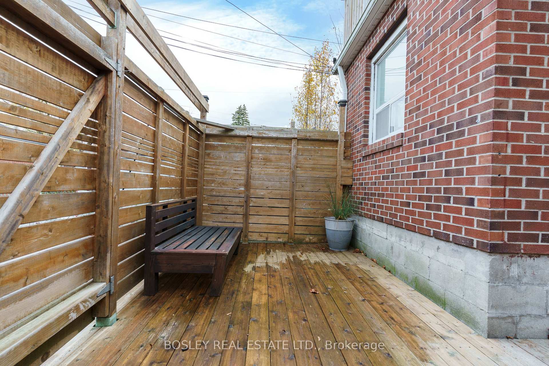 Photo 17 of 1716 Dundas Street E, Toronto, Greenwood-Coxwell — HOMEH