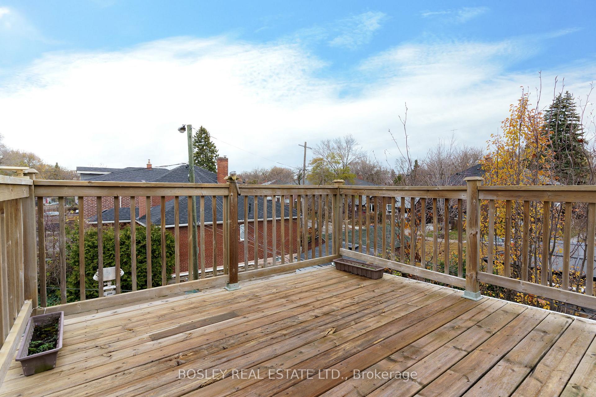 Photo 23 of 1716 Dundas Street E, Toronto, Greenwood-Coxwell — HOMEH
