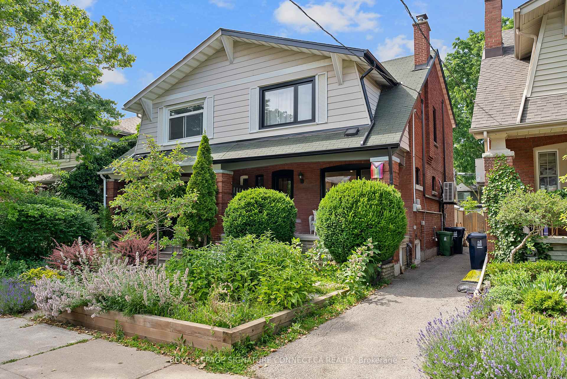 Photo 1 of 16 Springdale Boulevard, Toronto, East York — HOMEH