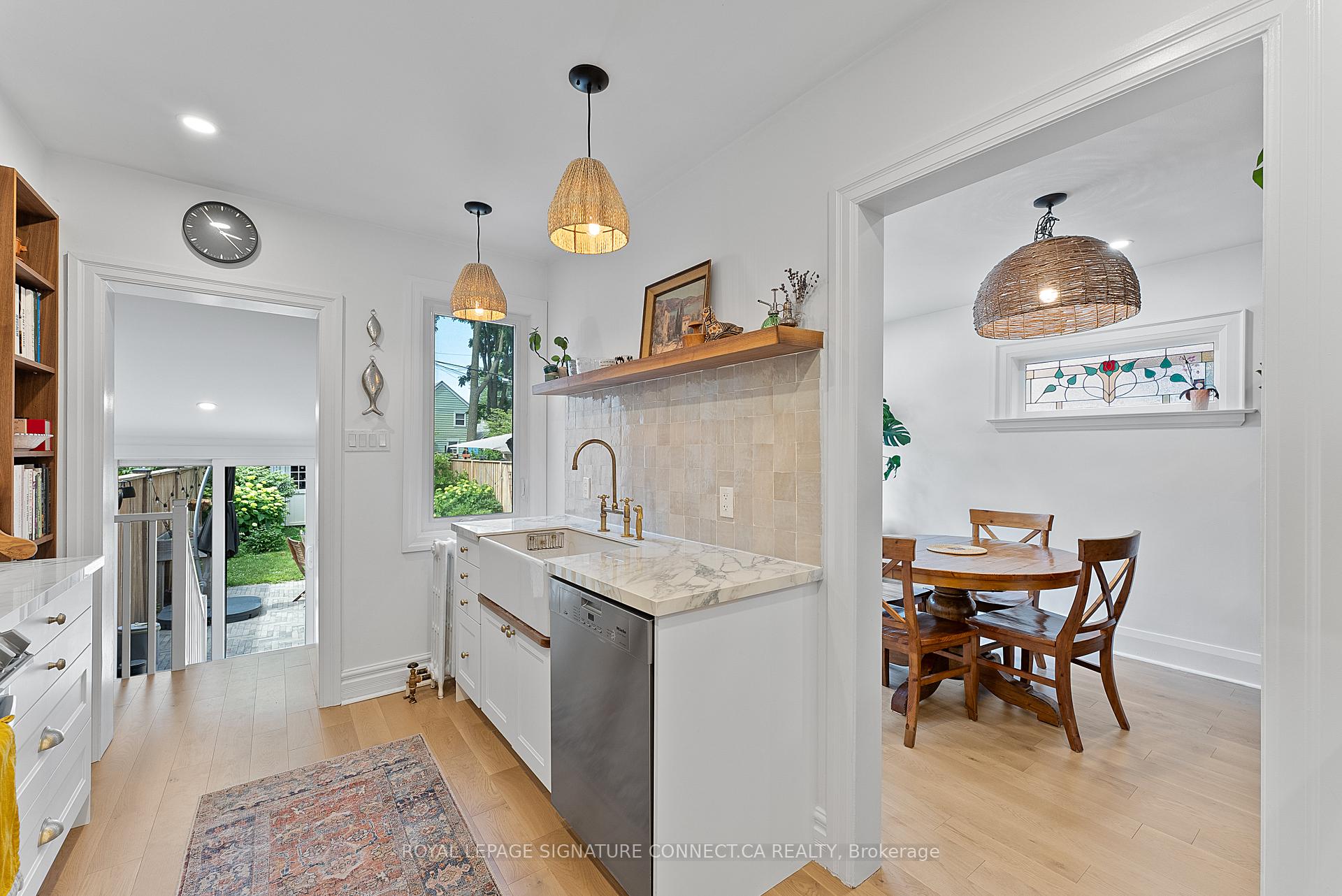 Photo 19 of 16 Springdale Boulevard, Toronto, East York — HOMEH