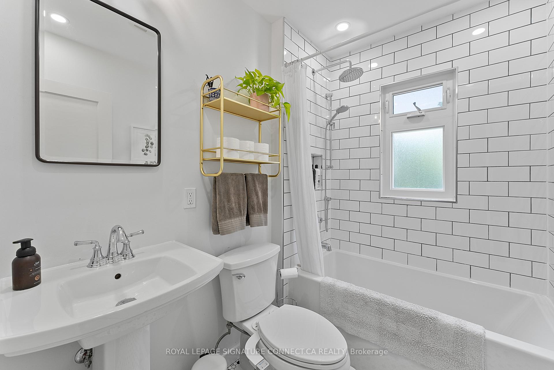 Photo 32 of 16 Springdale Boulevard, Toronto, East York — HOMEH