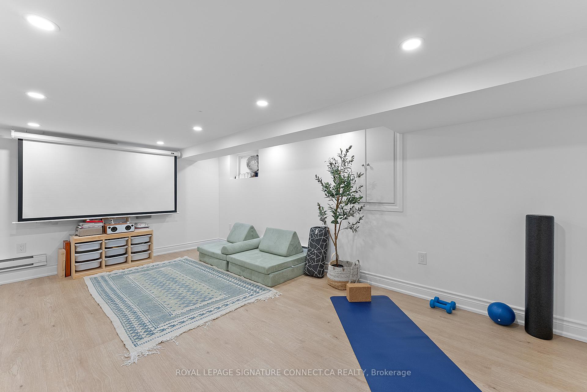 Photo 42 of 16 Springdale Boulevard, Toronto, East York — HOMEH