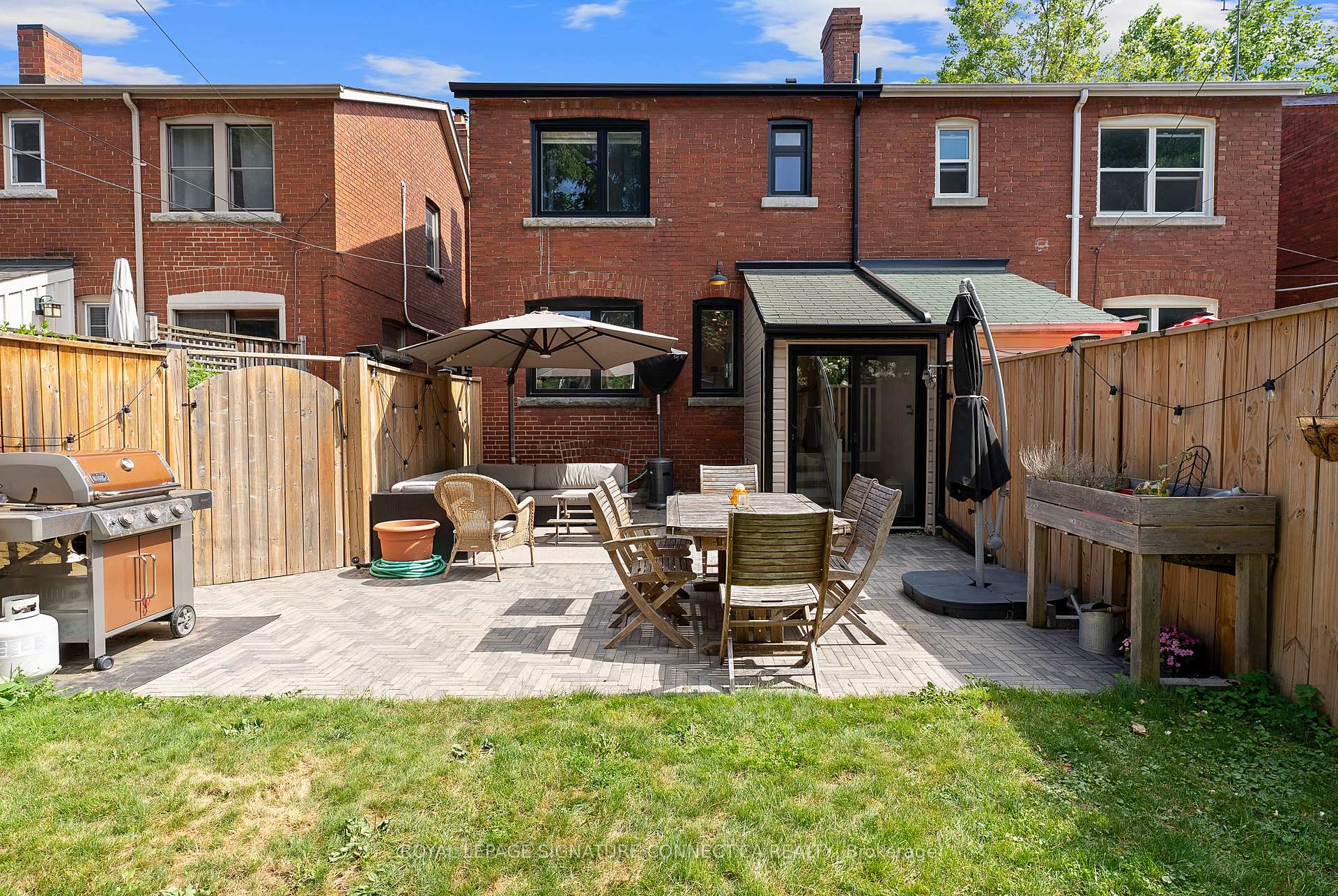 Photo 47 of 16 Springdale Boulevard, Toronto, East York — HOMEH
