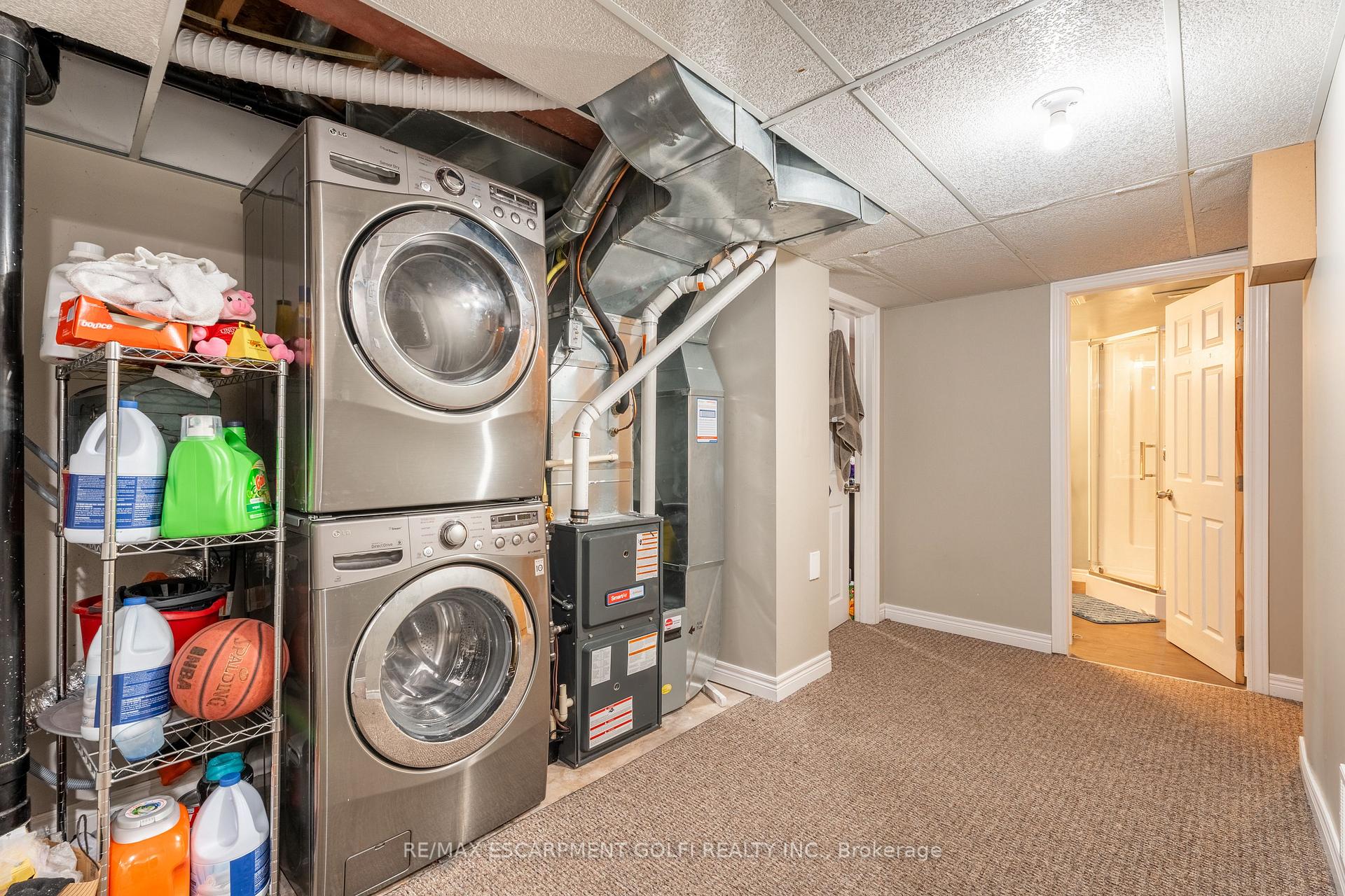 Photo 19 of 13 Devine Crescent, Thorold, Confederation Heights — HOMEH