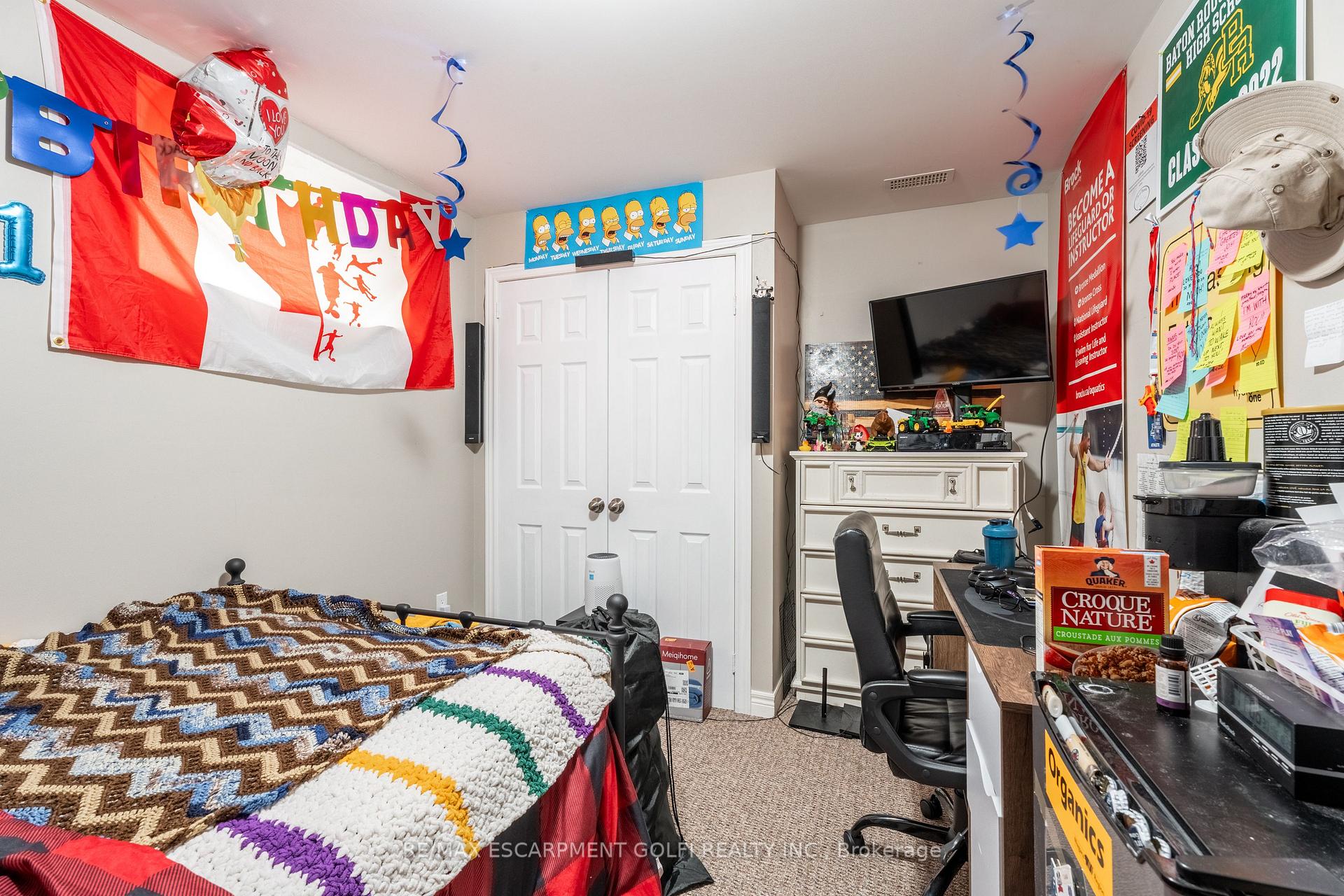 Photo 22 of 13 Devine Crescent, Thorold, Confederation Heights — HOMEH