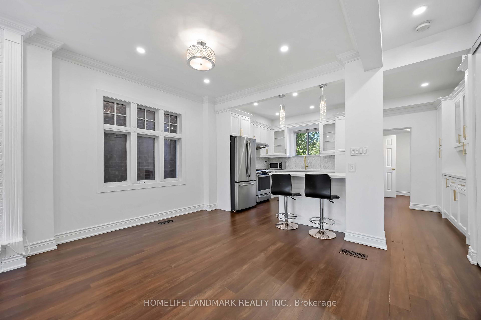Photo 9 of Unit Main, 160 Humewood Drive, Toronto, Humewood-Cedarvale — HOMEH