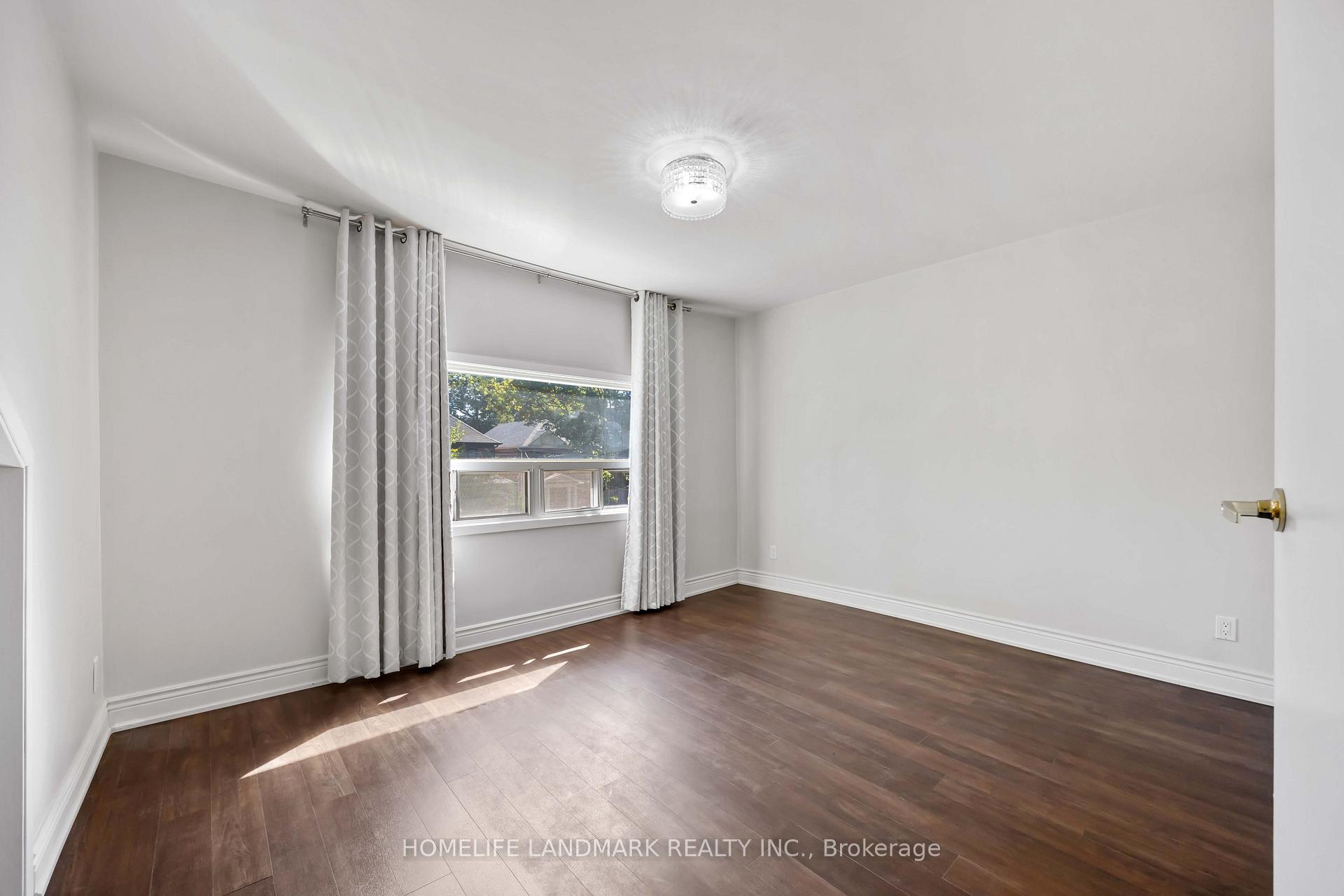 Photo 14 of Unit Main, 160 Humewood Drive, Toronto, Humewood-Cedarvale — HOMEH